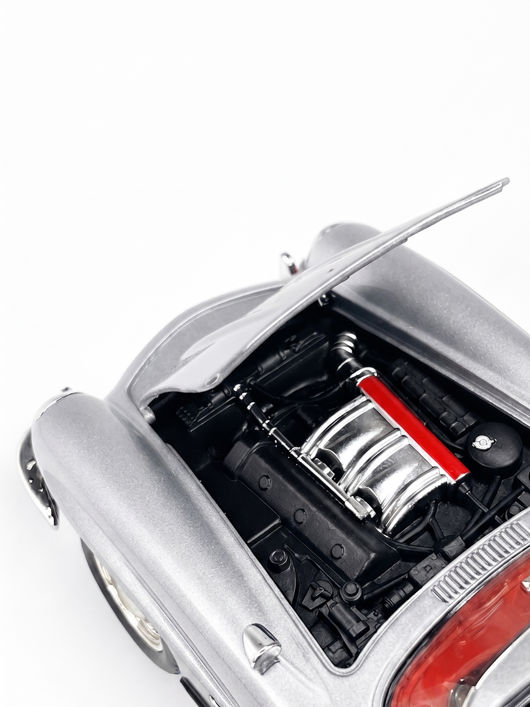 Mercedes-Benz 300 SL Gullwing Silver