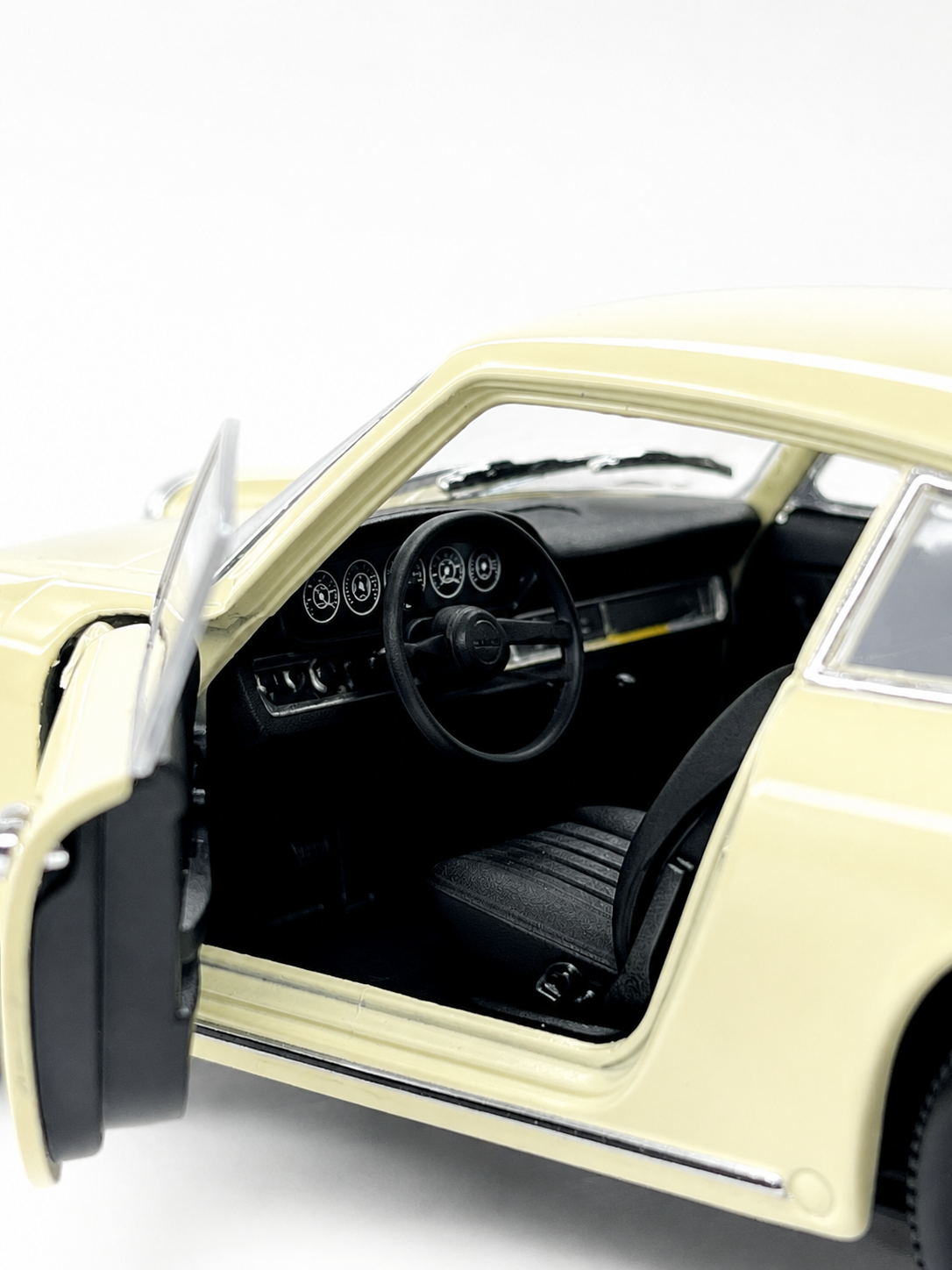 Porsche 911 F-Model