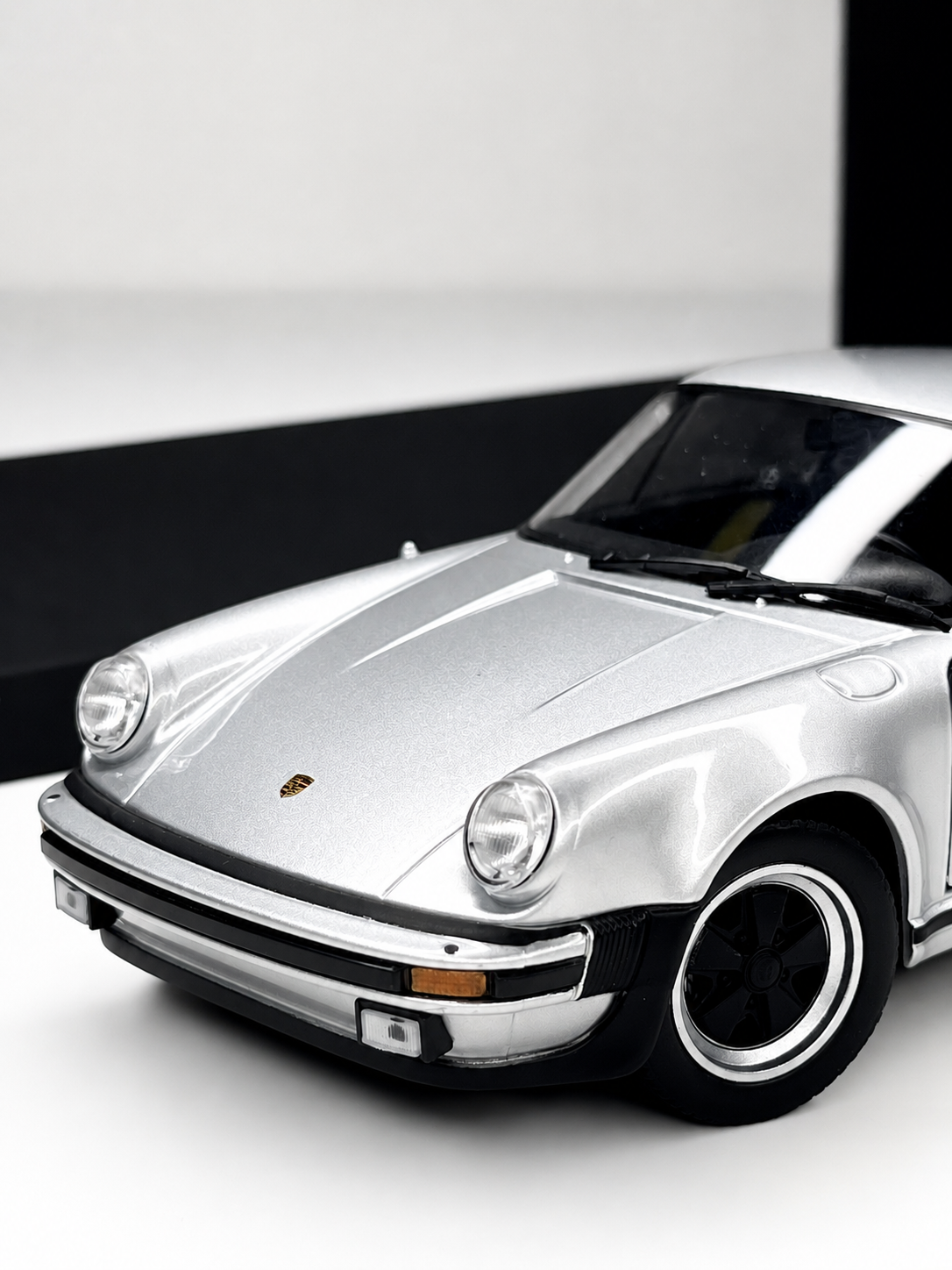 Porsche 911 Turbo S Silver