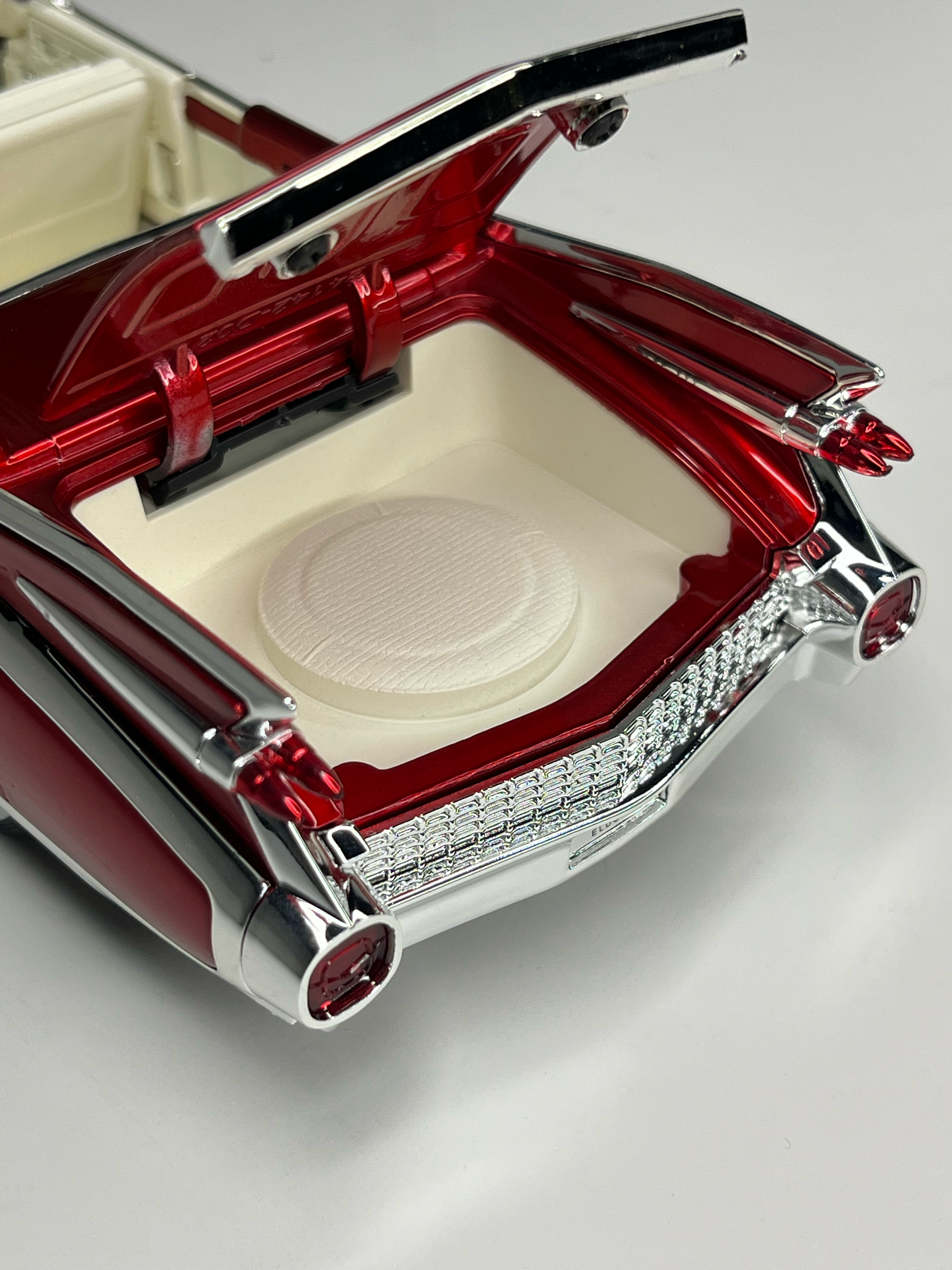 Cadillac Eldorado Biarritz Red