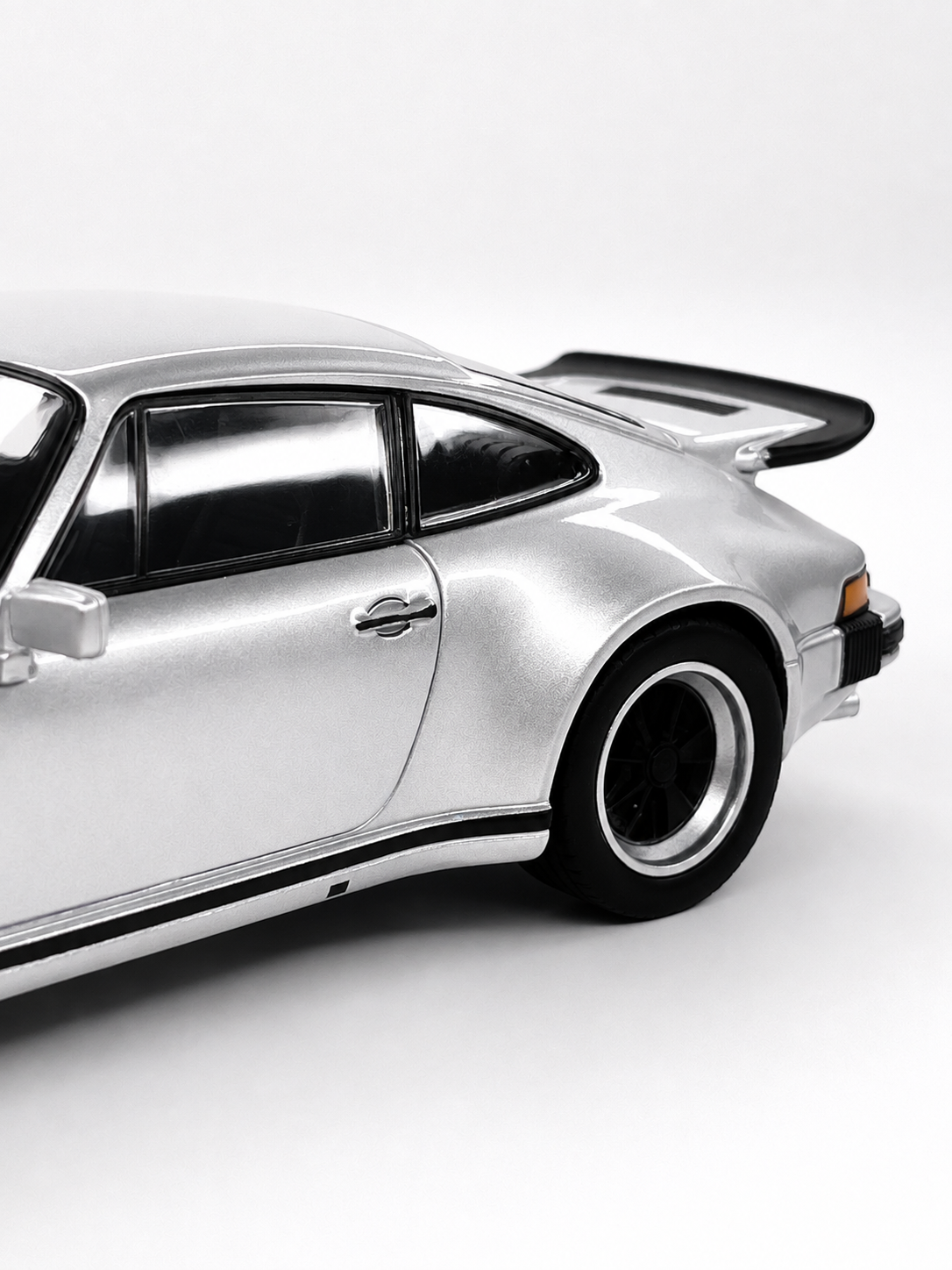 Porsche 911 Turbo S Silver