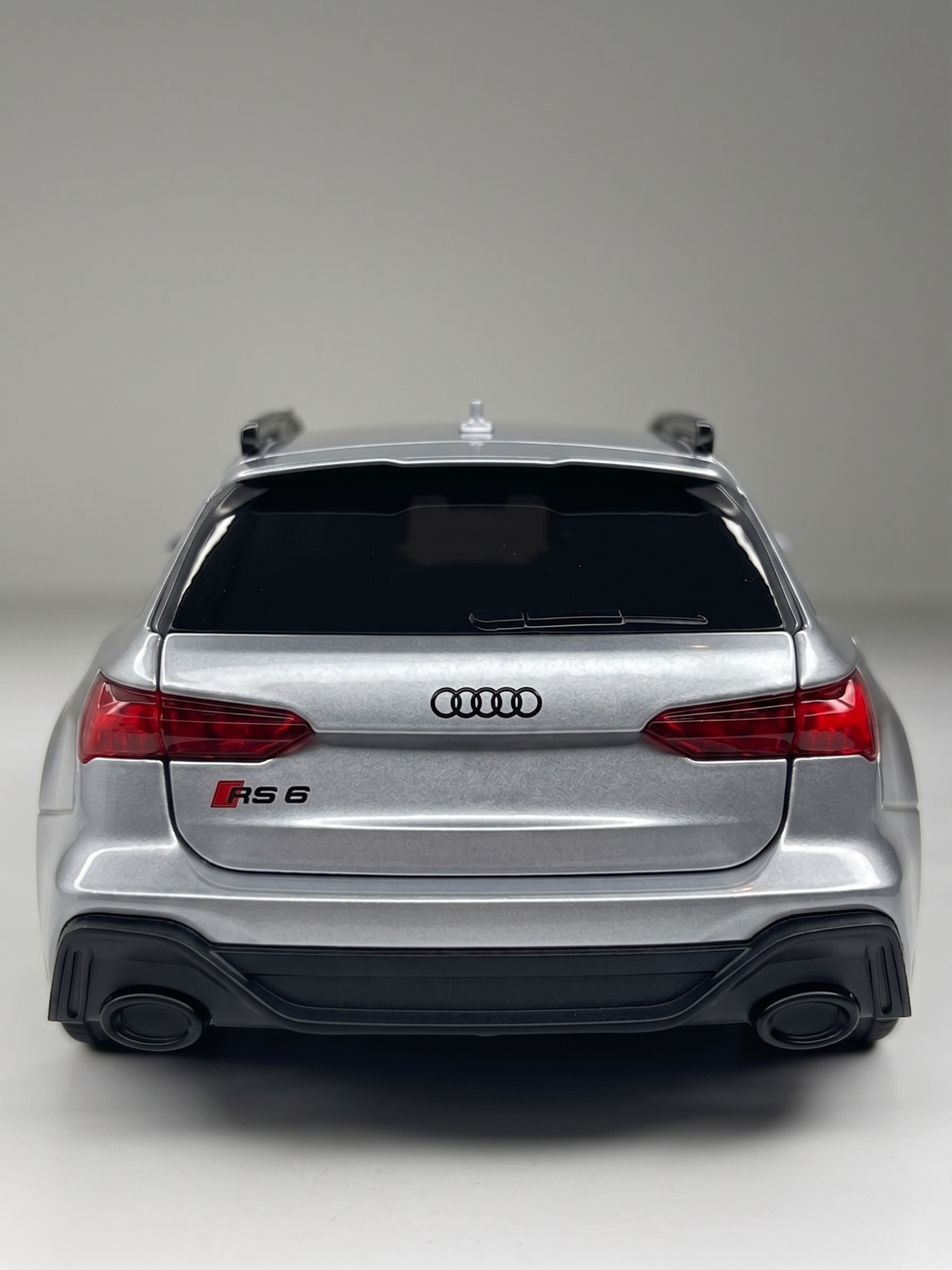 Audi RS6 Silver