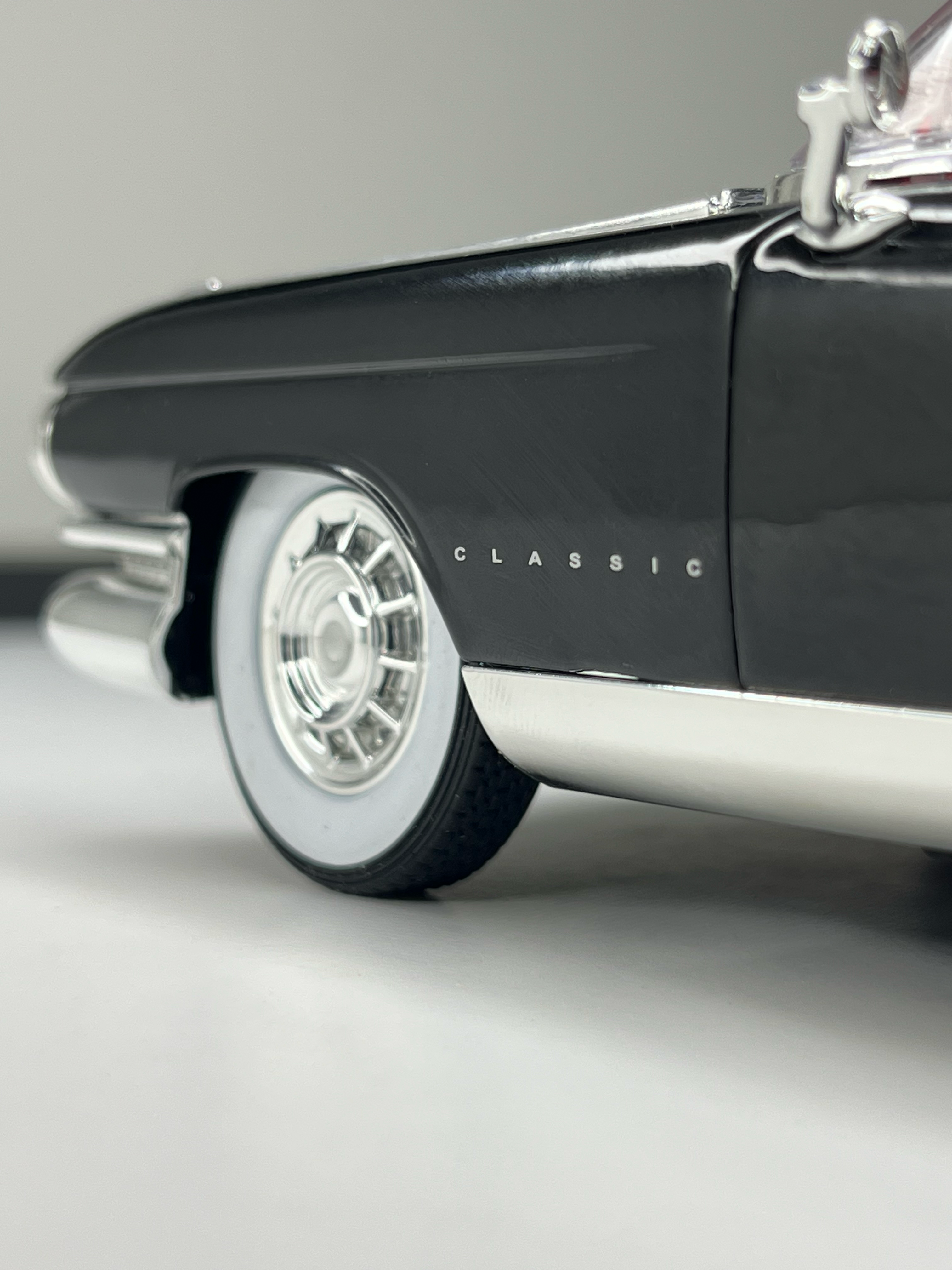 Cadillac Eldorado Biarritz Black