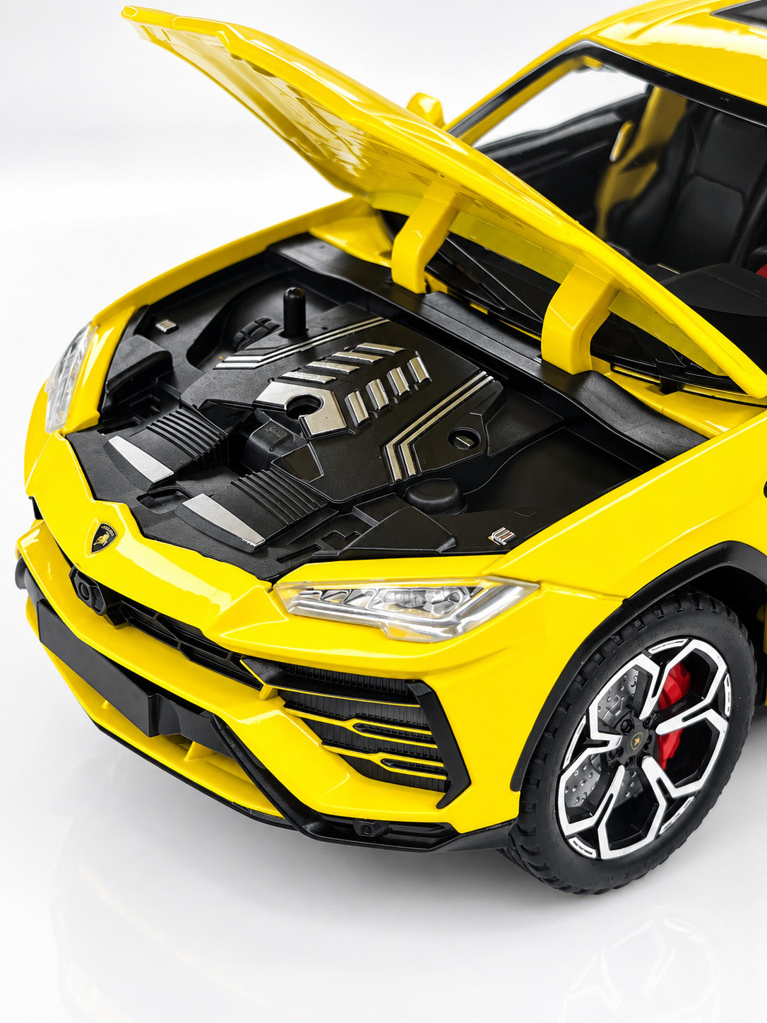 Lamborghini Urus Yellow