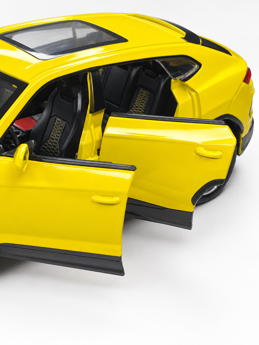Lamborghini Urus Yellow