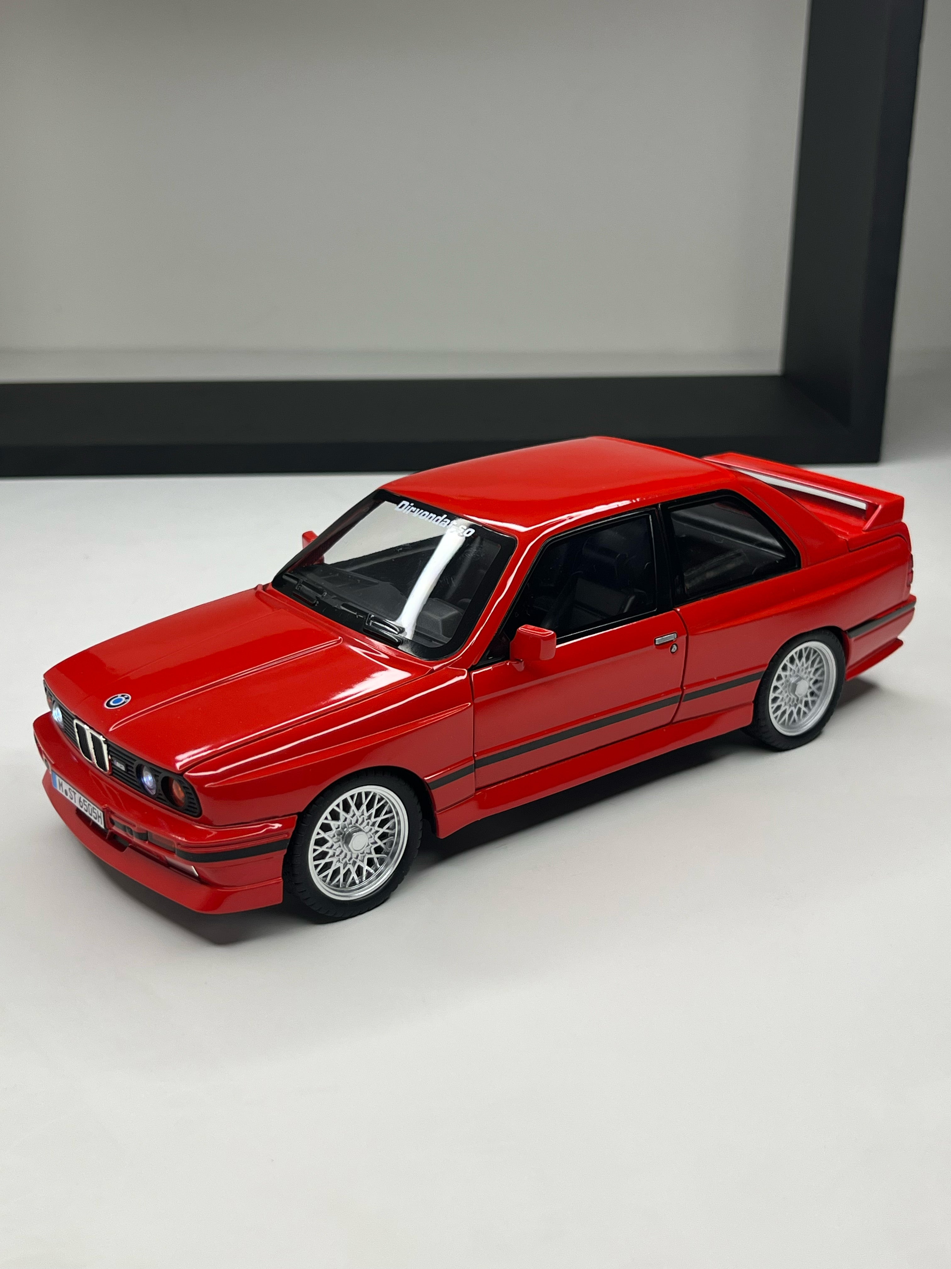 BMW M3 E30 Red