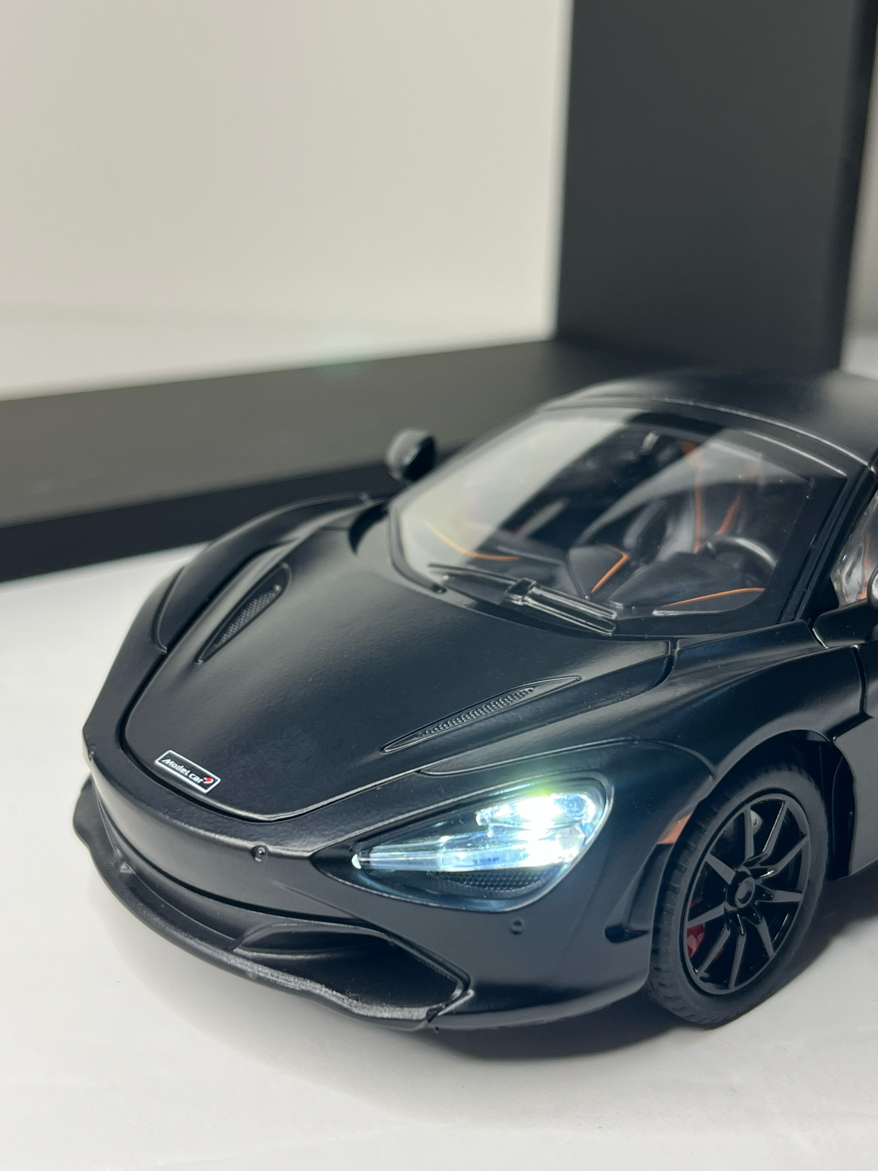 McLaren 720S Black