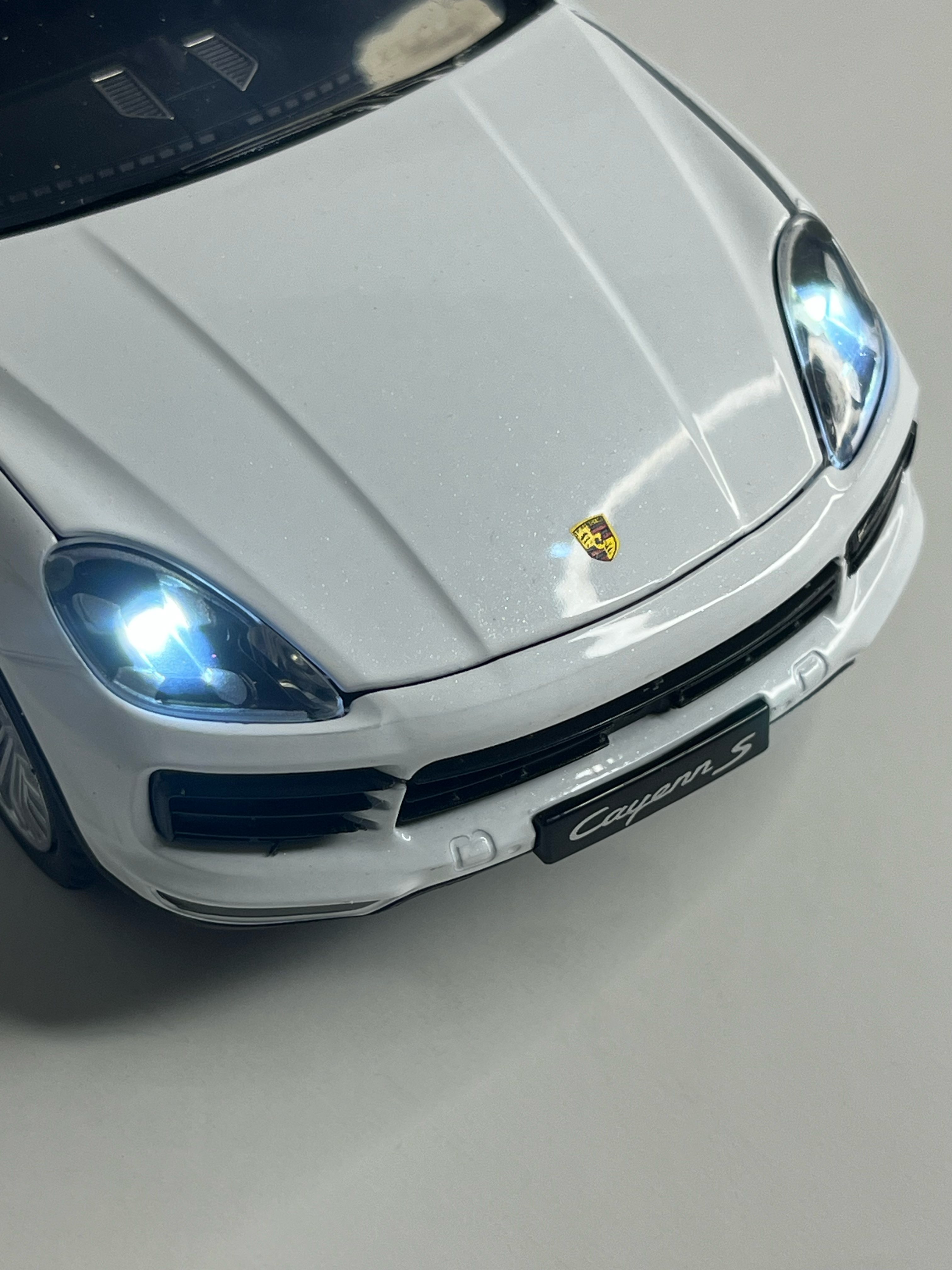 Porsche Cayenne S White