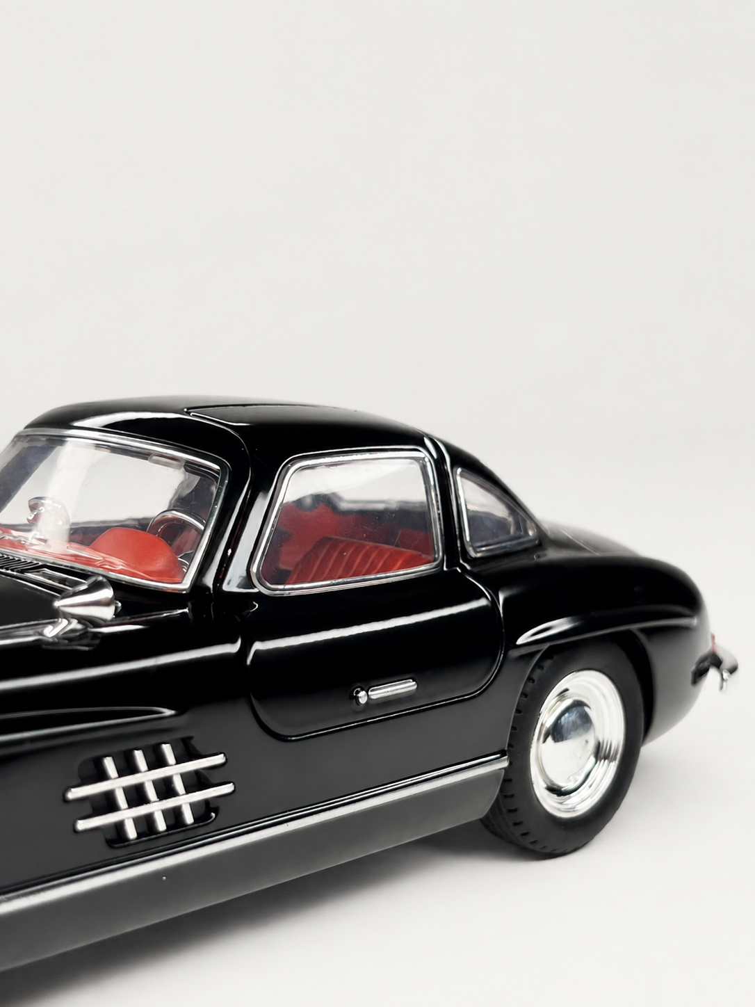 Mercedes-Benz 300 SL Gullwing Black
