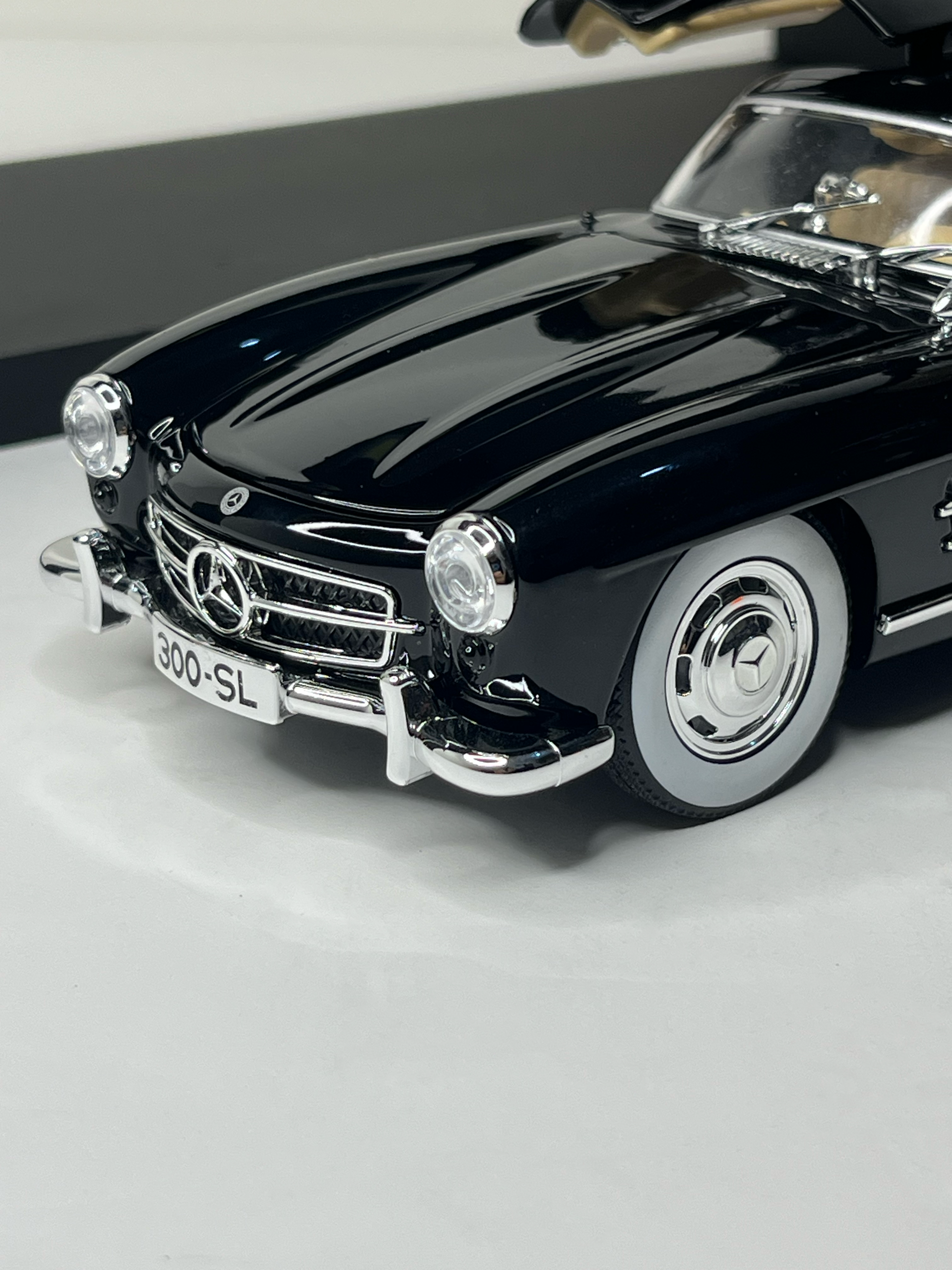 Mercedes-Benz 300 SL Gullwing Black