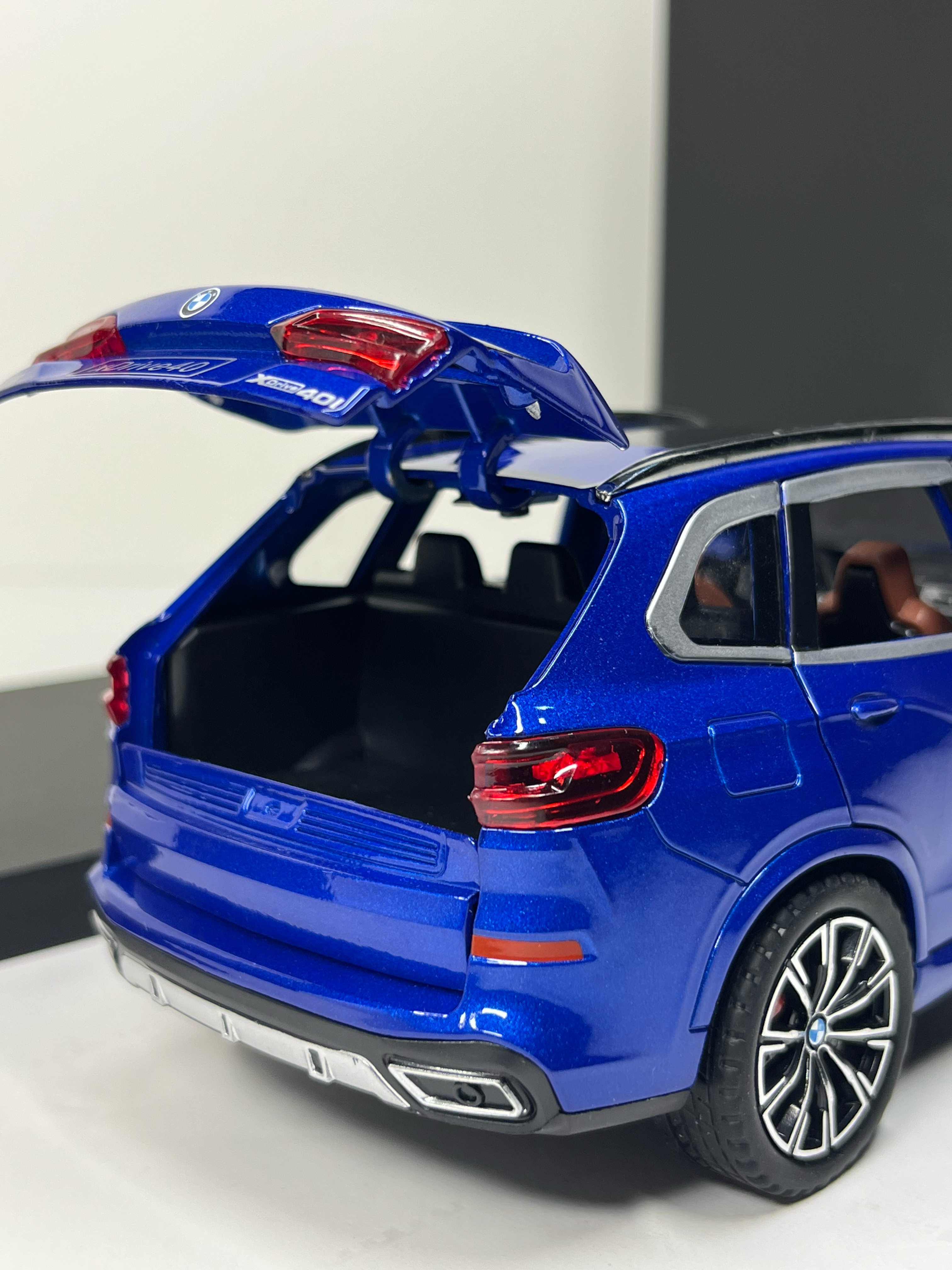 BMW X5 xDrive40i Blue