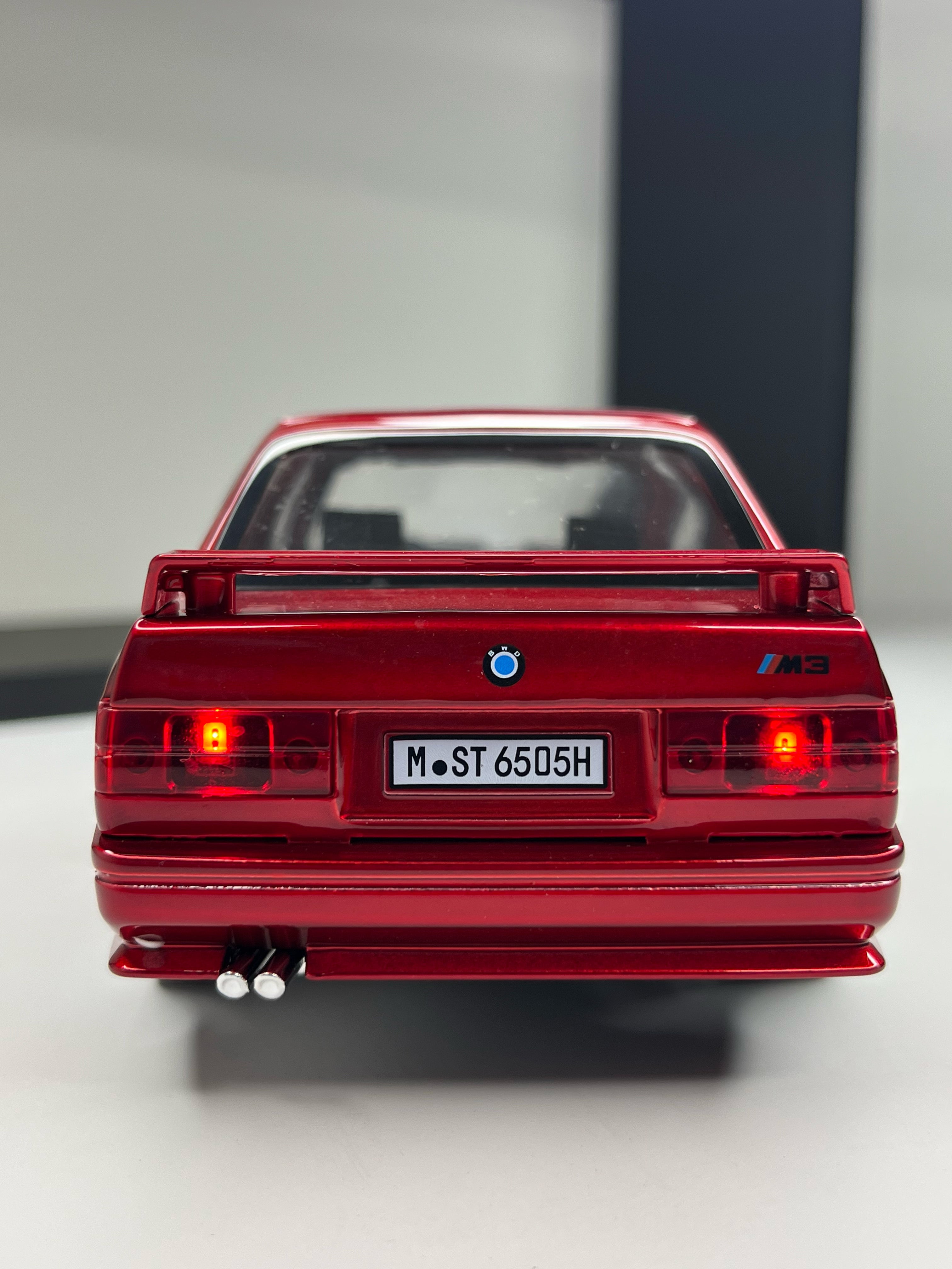BMW M3 E30 - Coca-Cola Edition