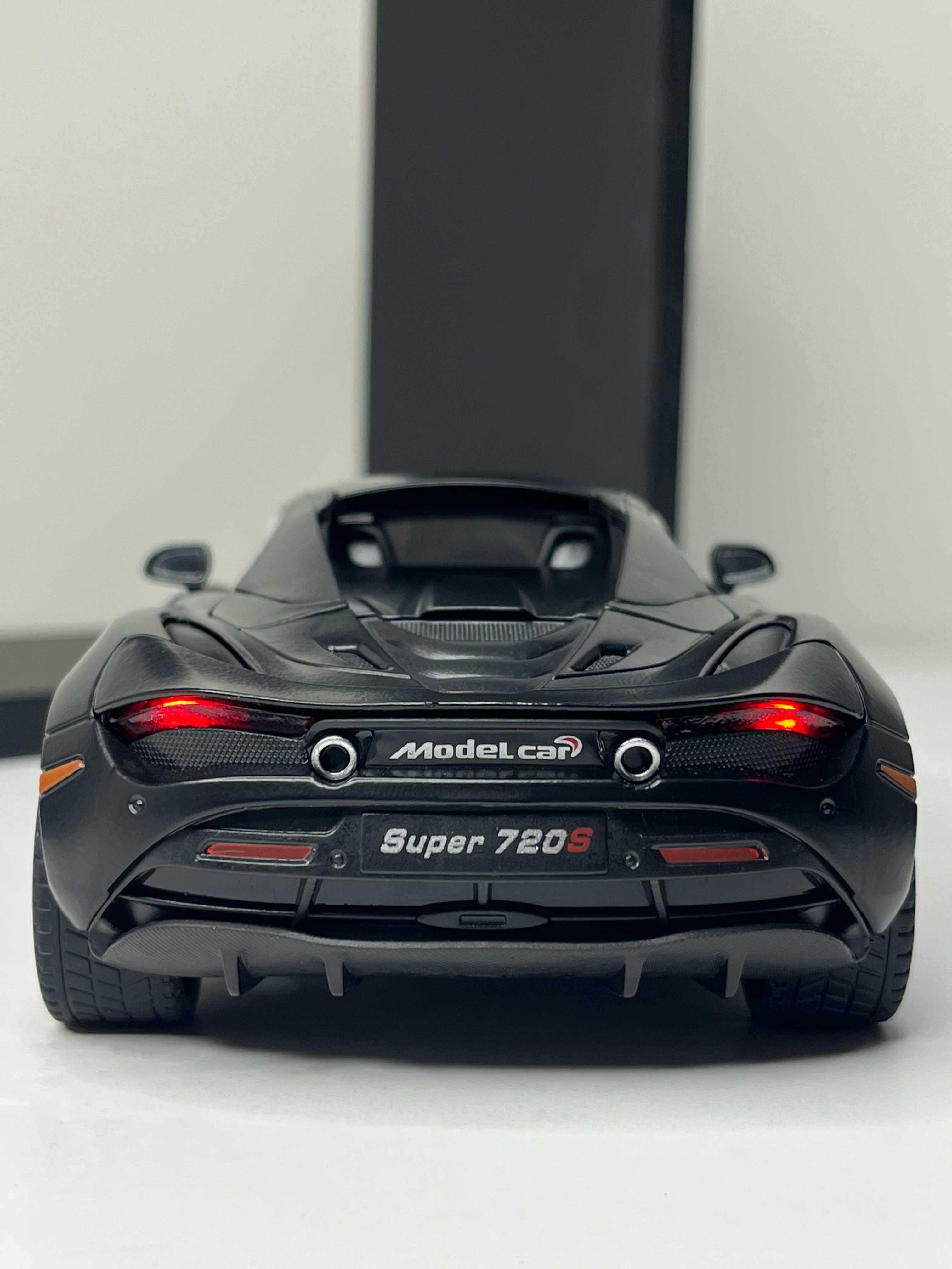 McLaren 720S Black