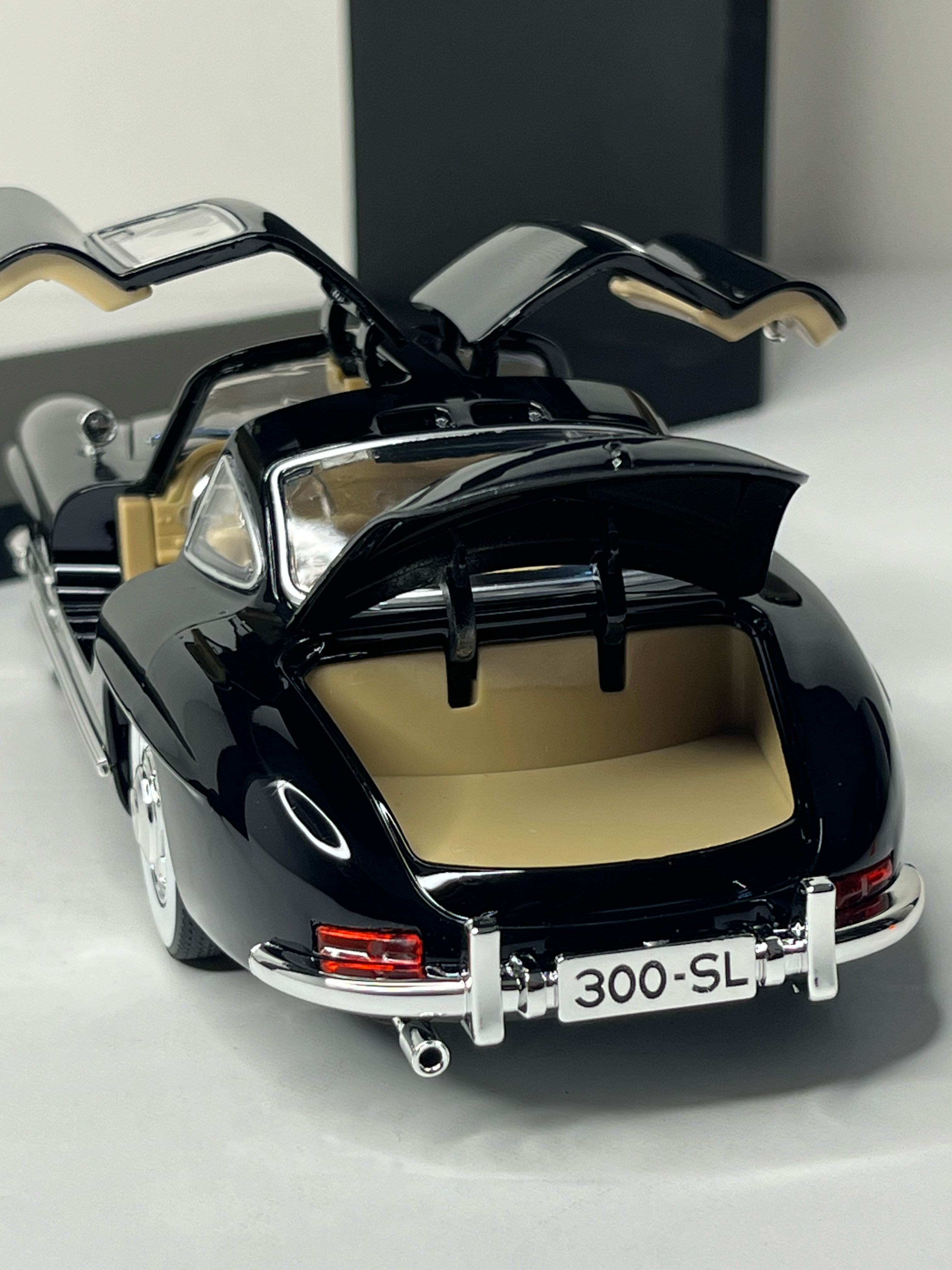 Mercedes-Benz 300 SL Gullwing Black