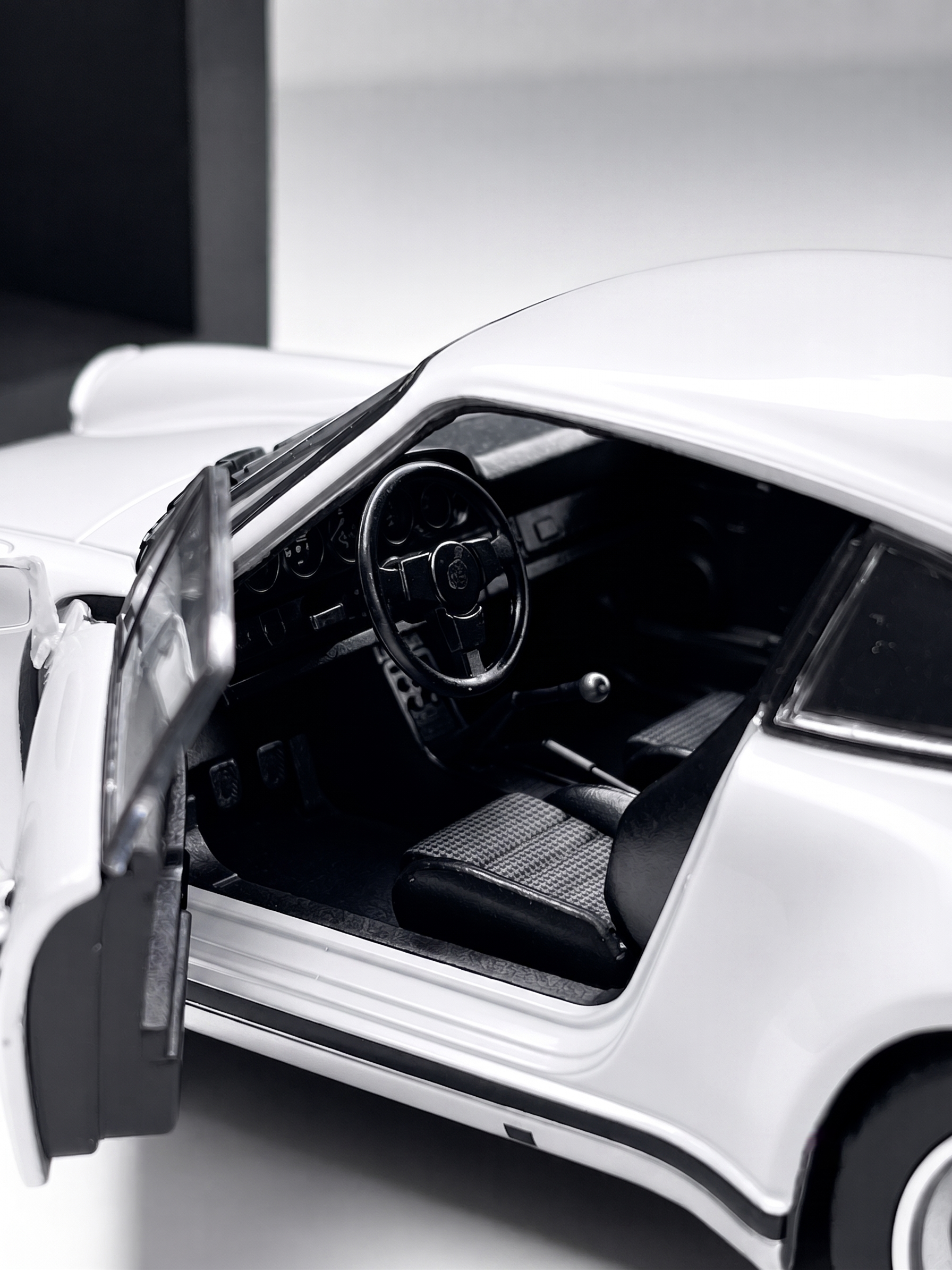 Porsche 911 Turbo S White