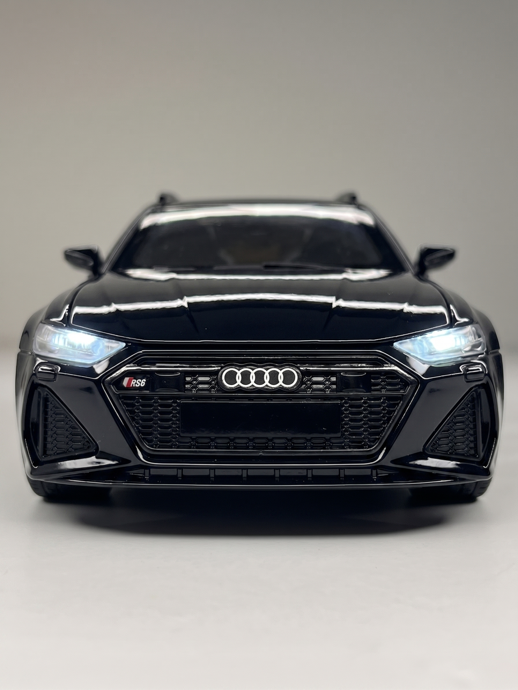 Audi RS6 Black
