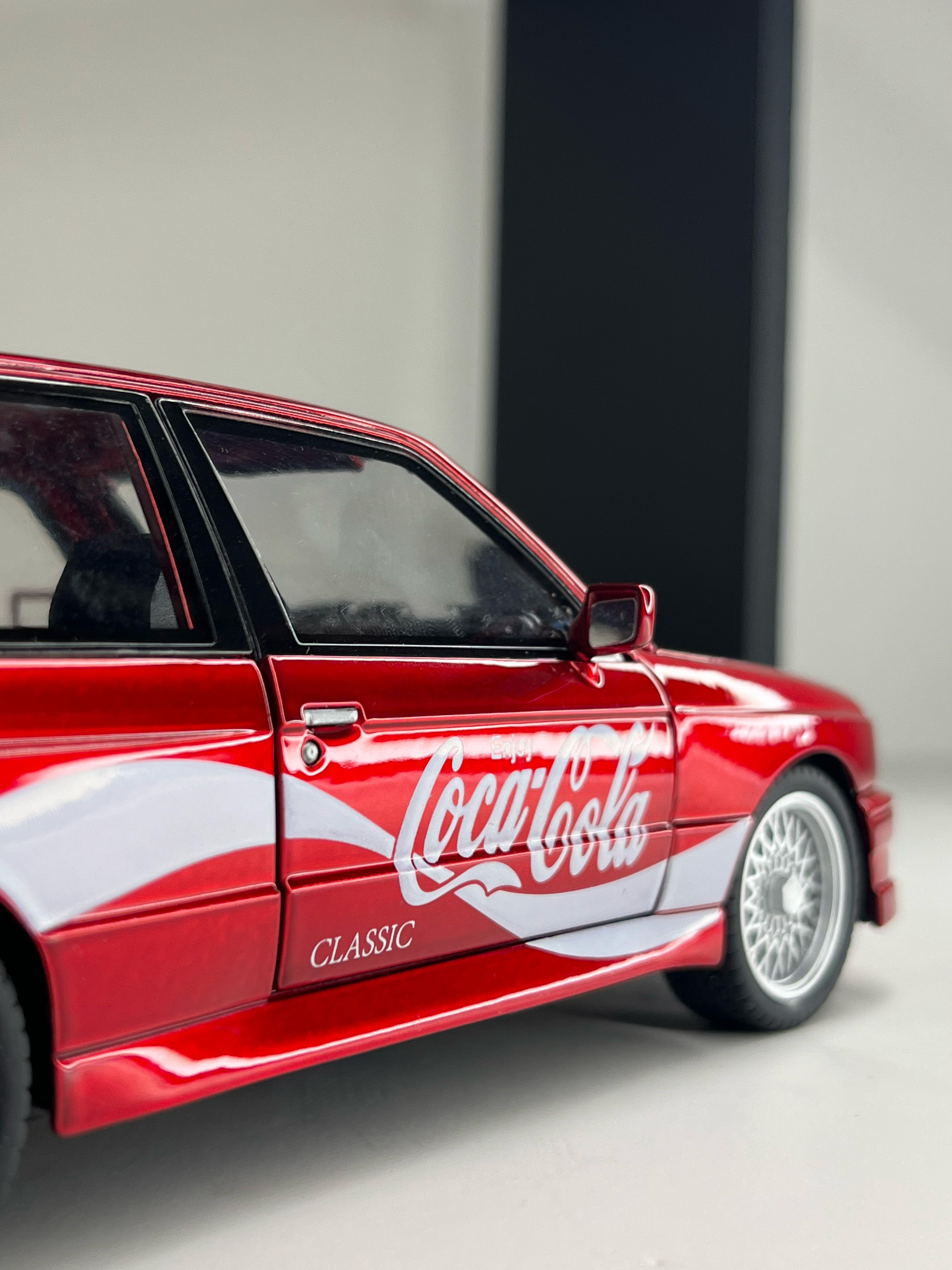 BMW M3 E30 - Coca-Cola Edition