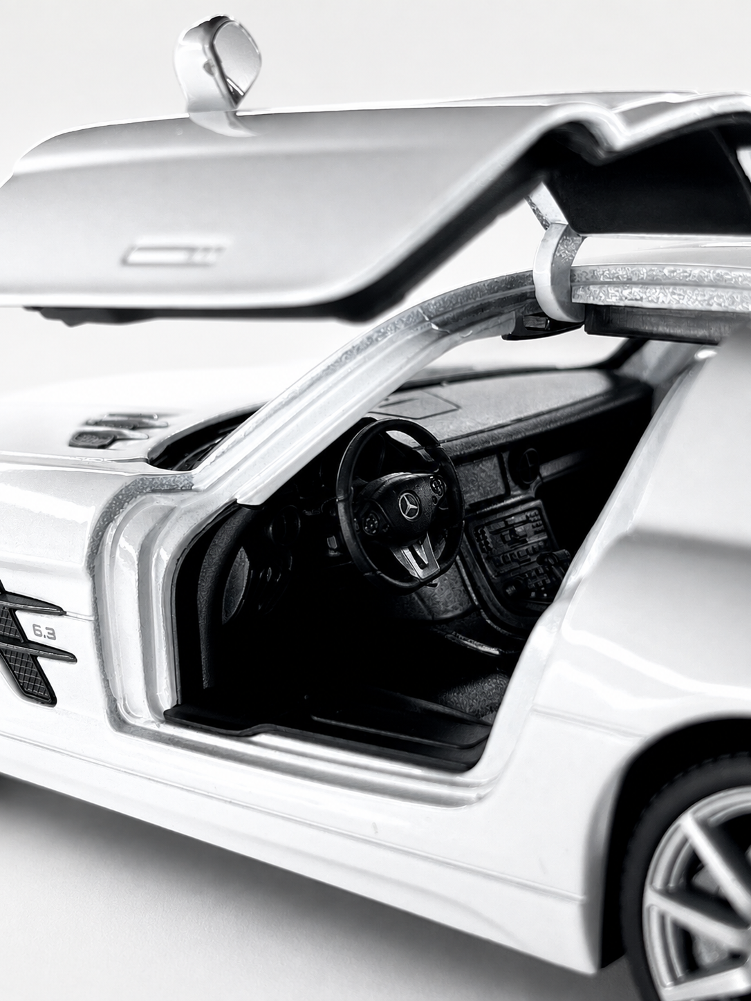 Mercedes-Benz SLS AMG