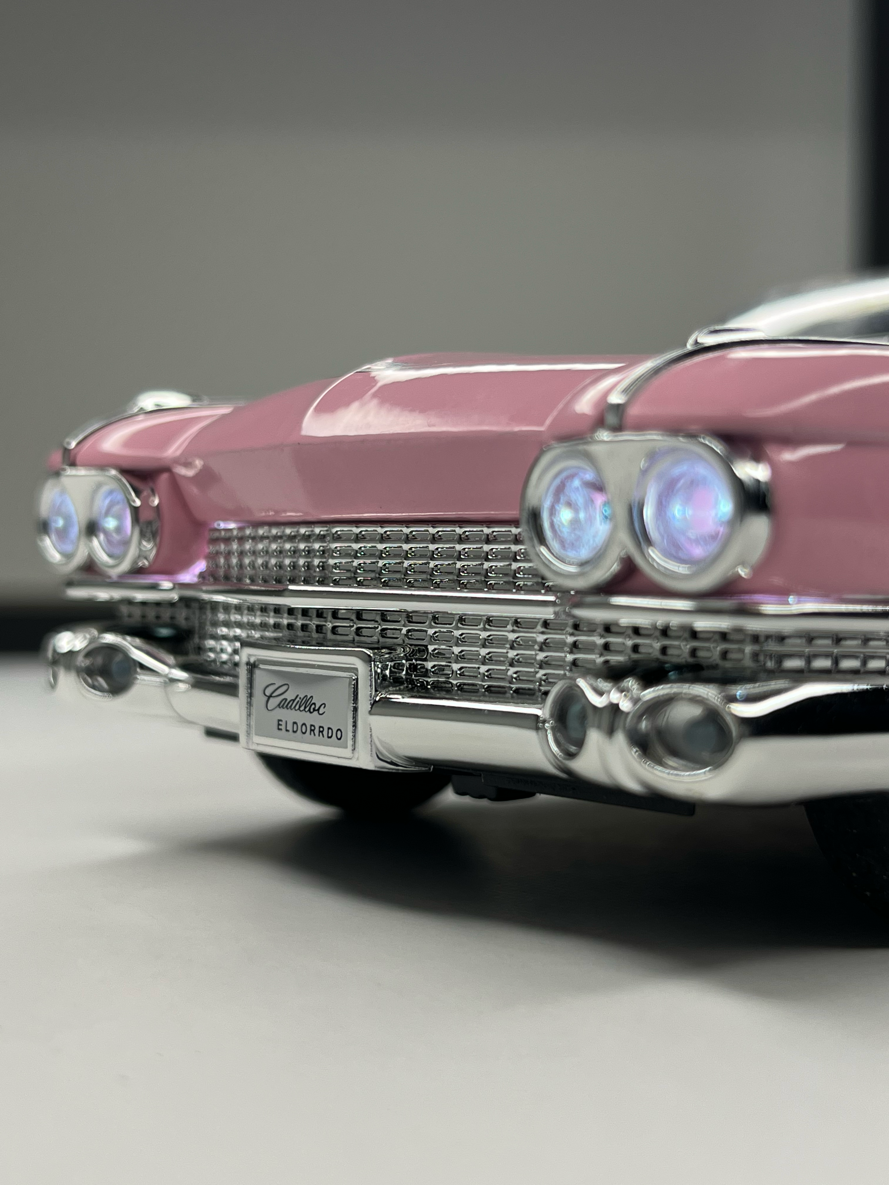 Cadillac Eldorado Biarritz Pink