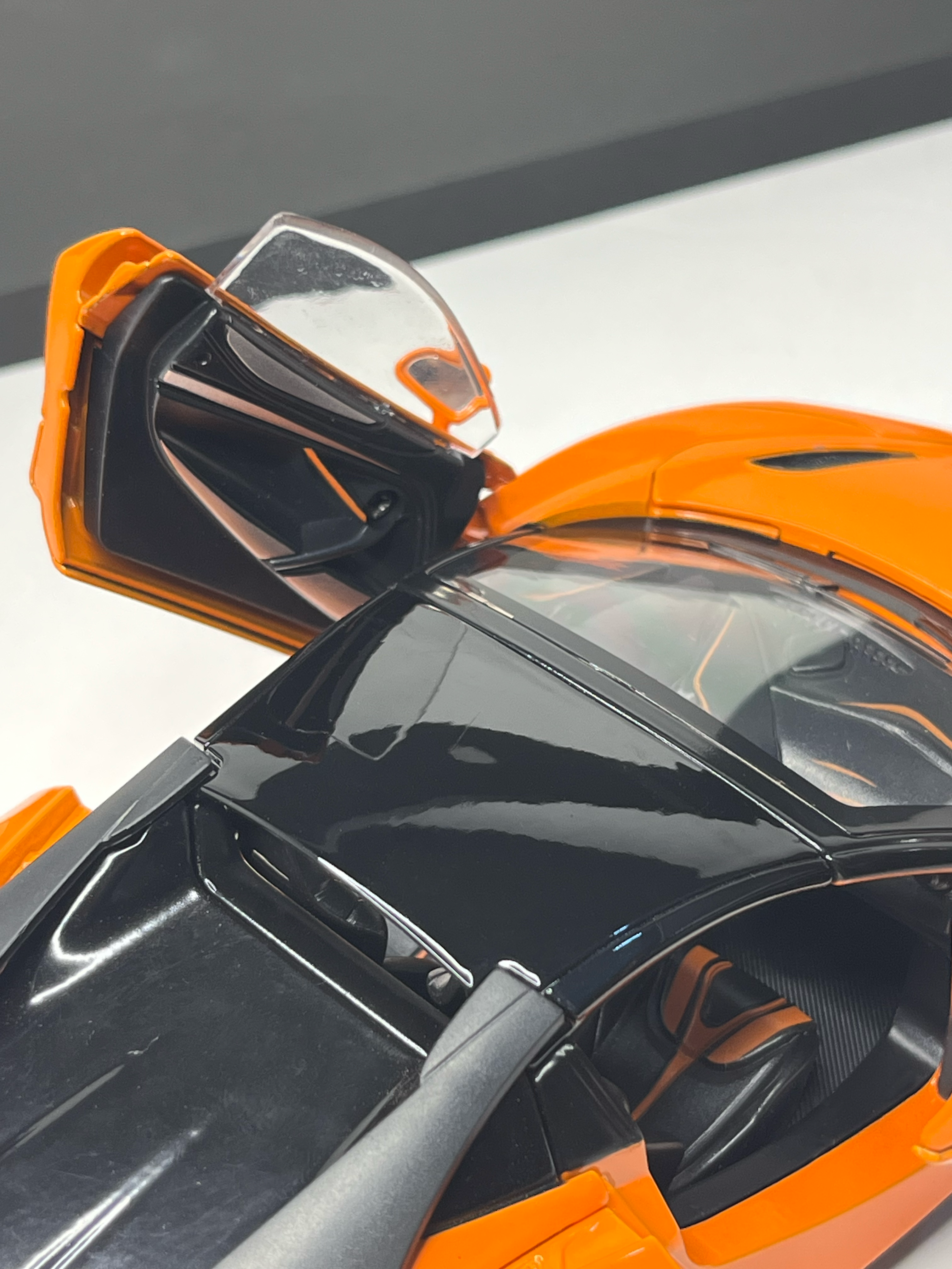 McLaren 720S Orange