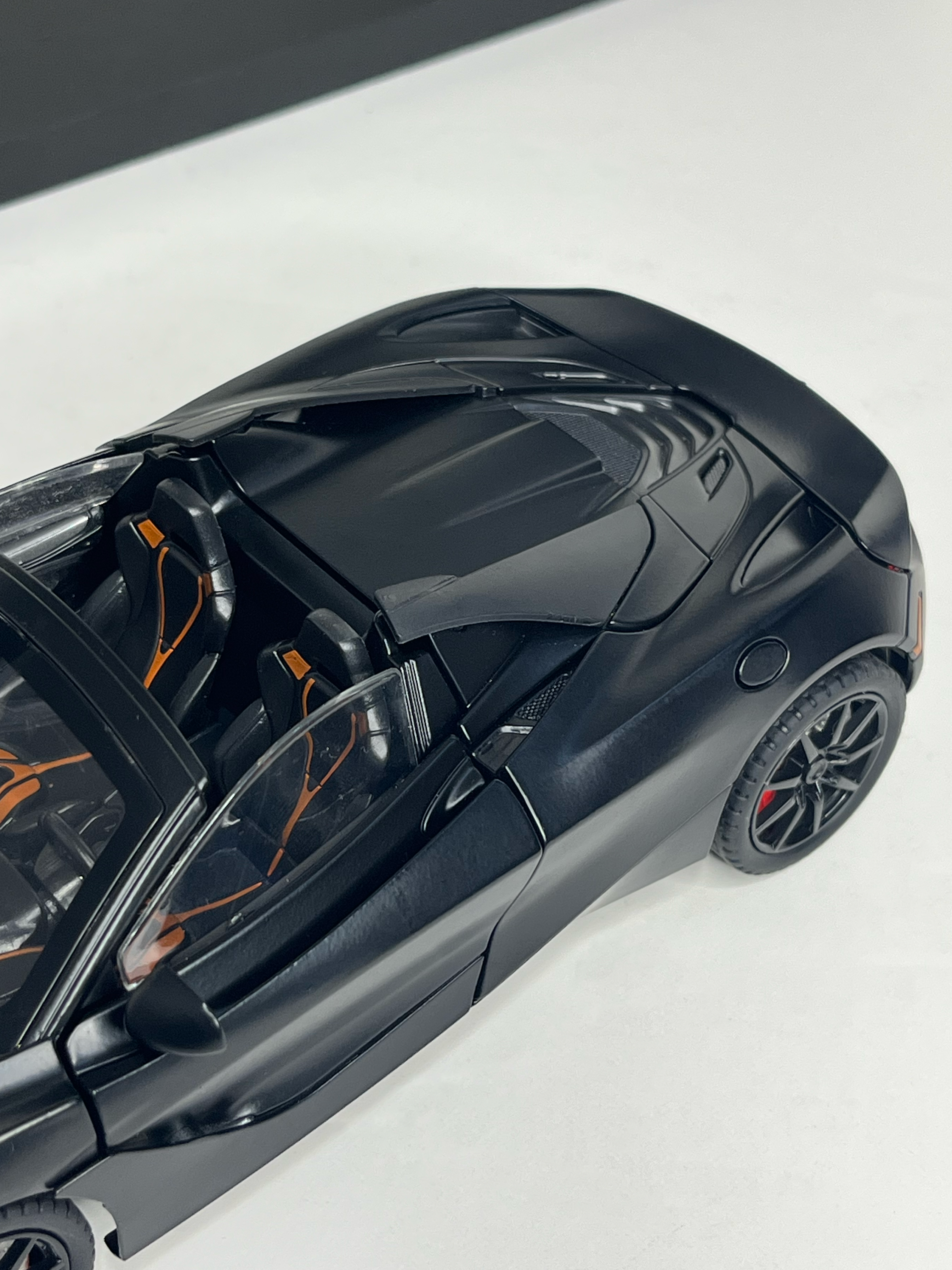 McLaren 720S Black