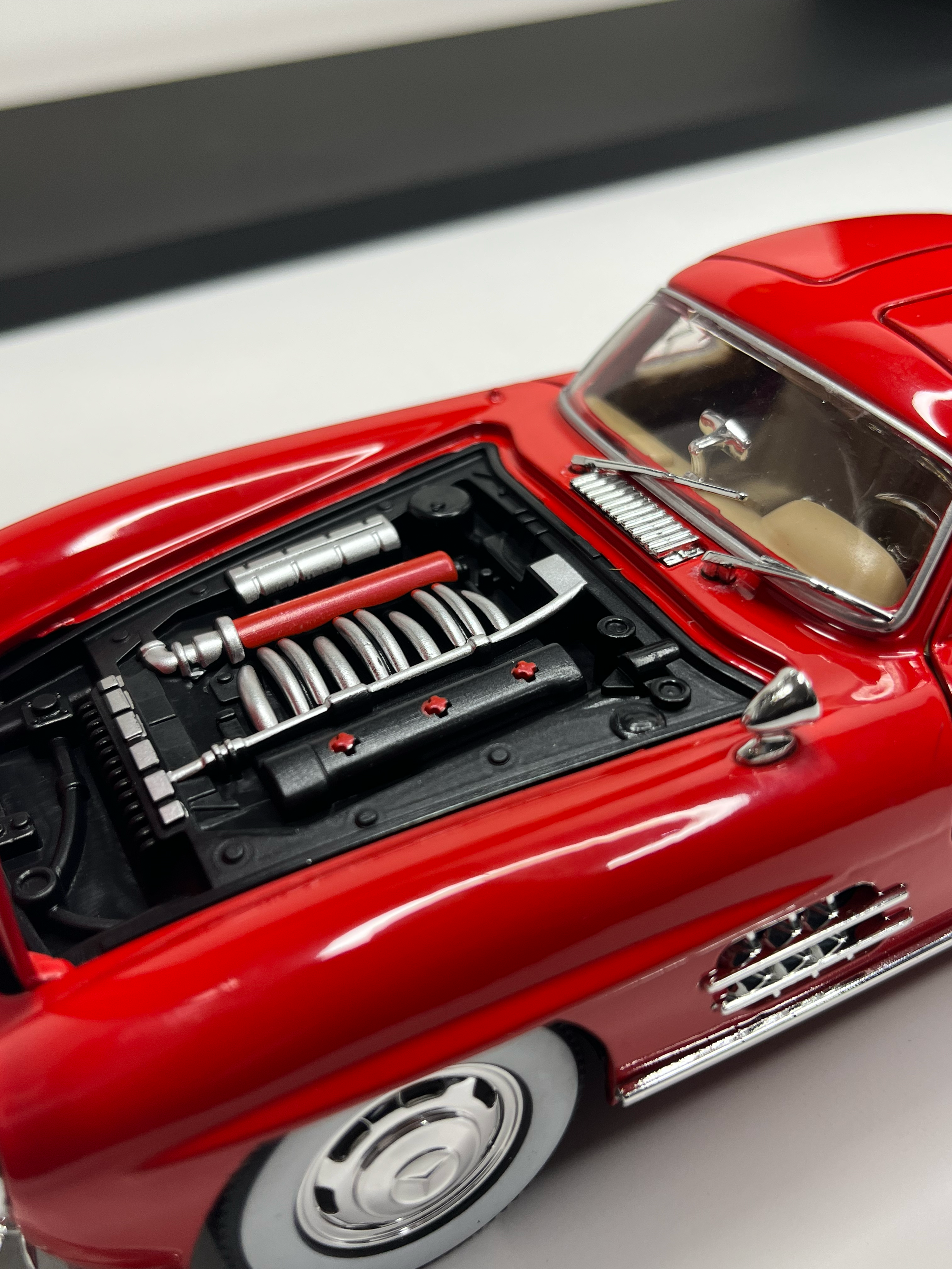 Mercedes-Benz 300 SL Gullwing Red