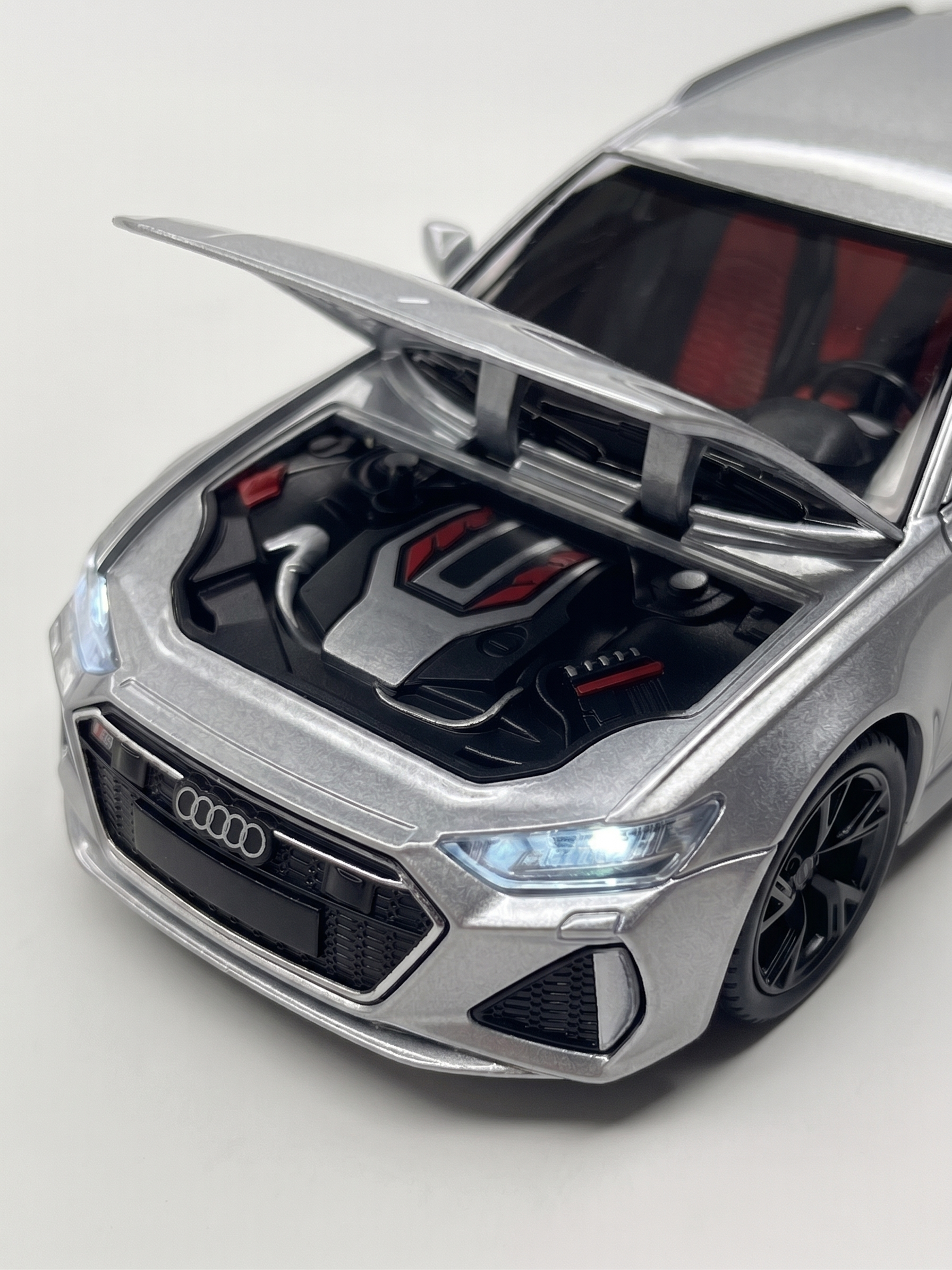Audi RS6 Silver