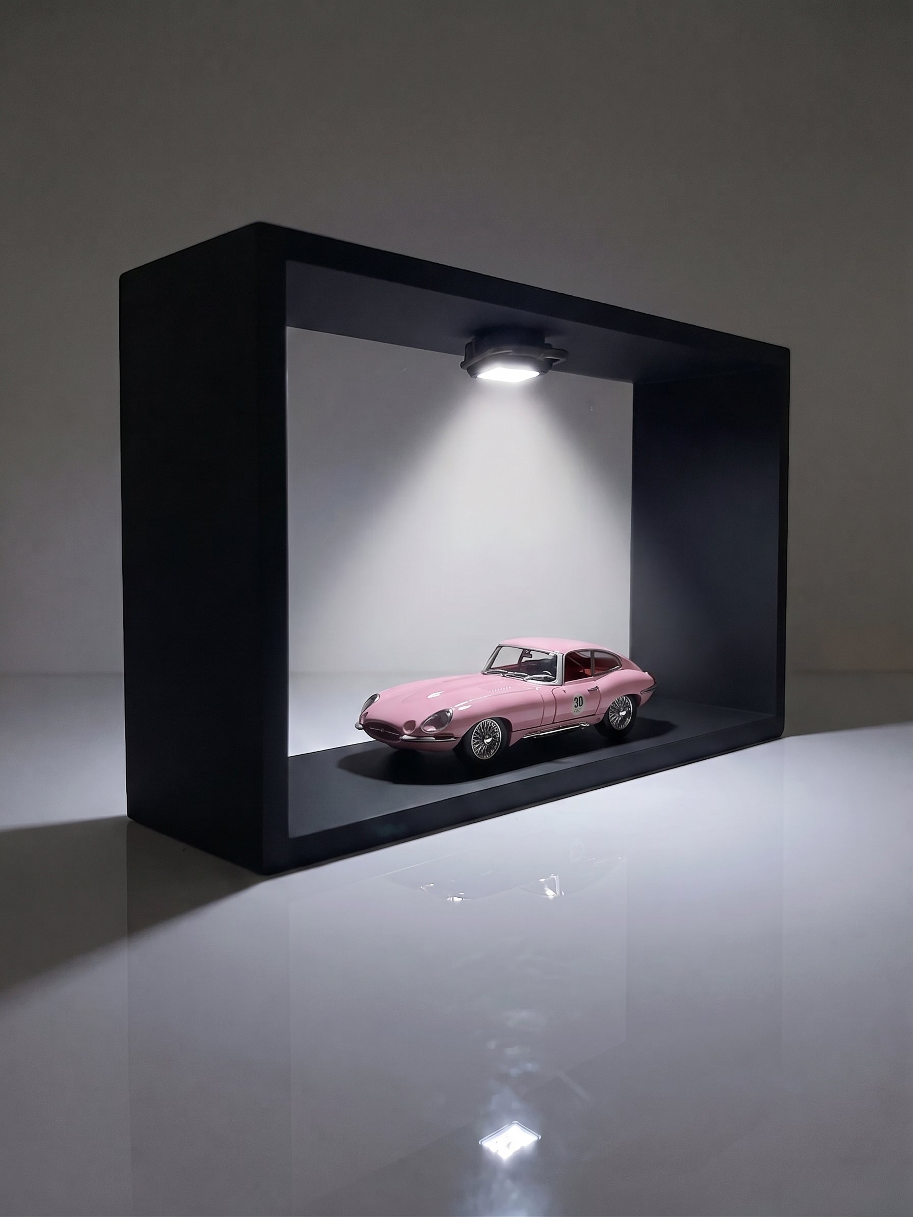 Jaguar E-Type Pink