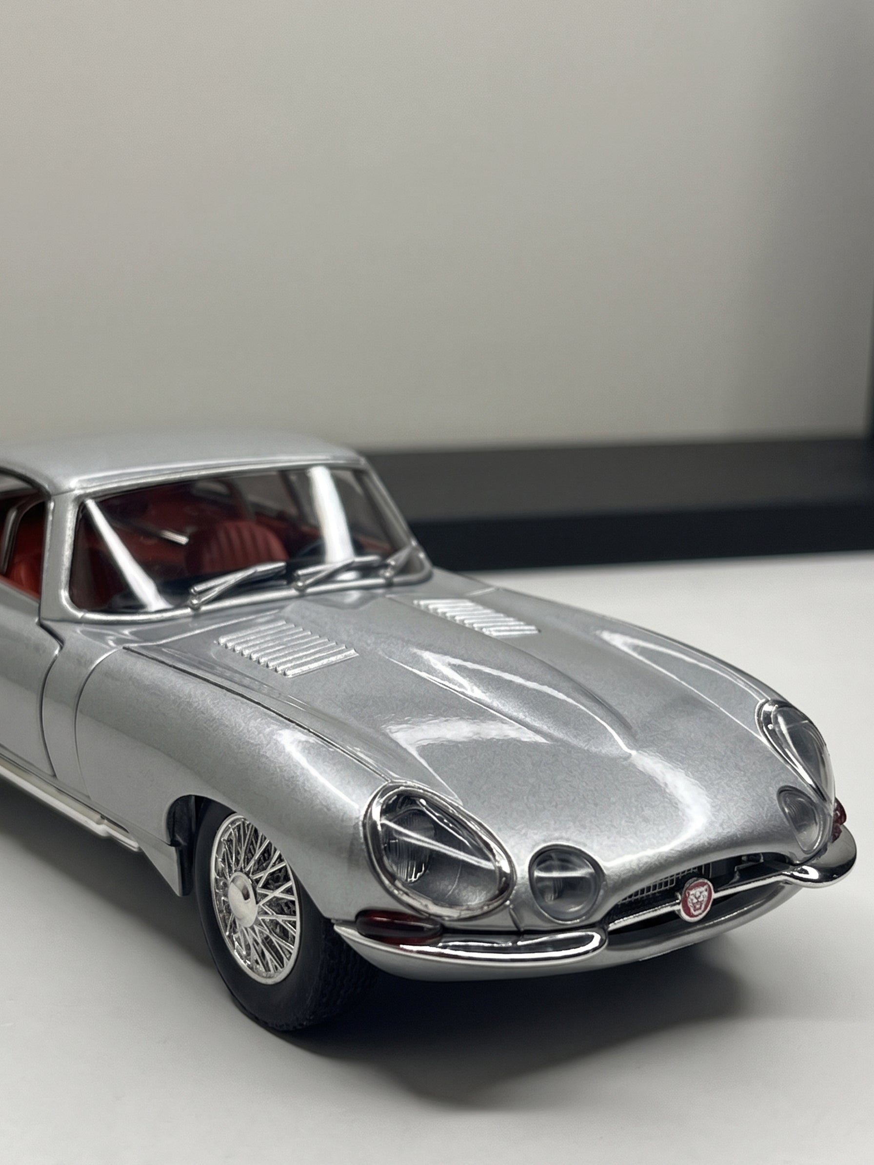 Jaguar E-Type Silver