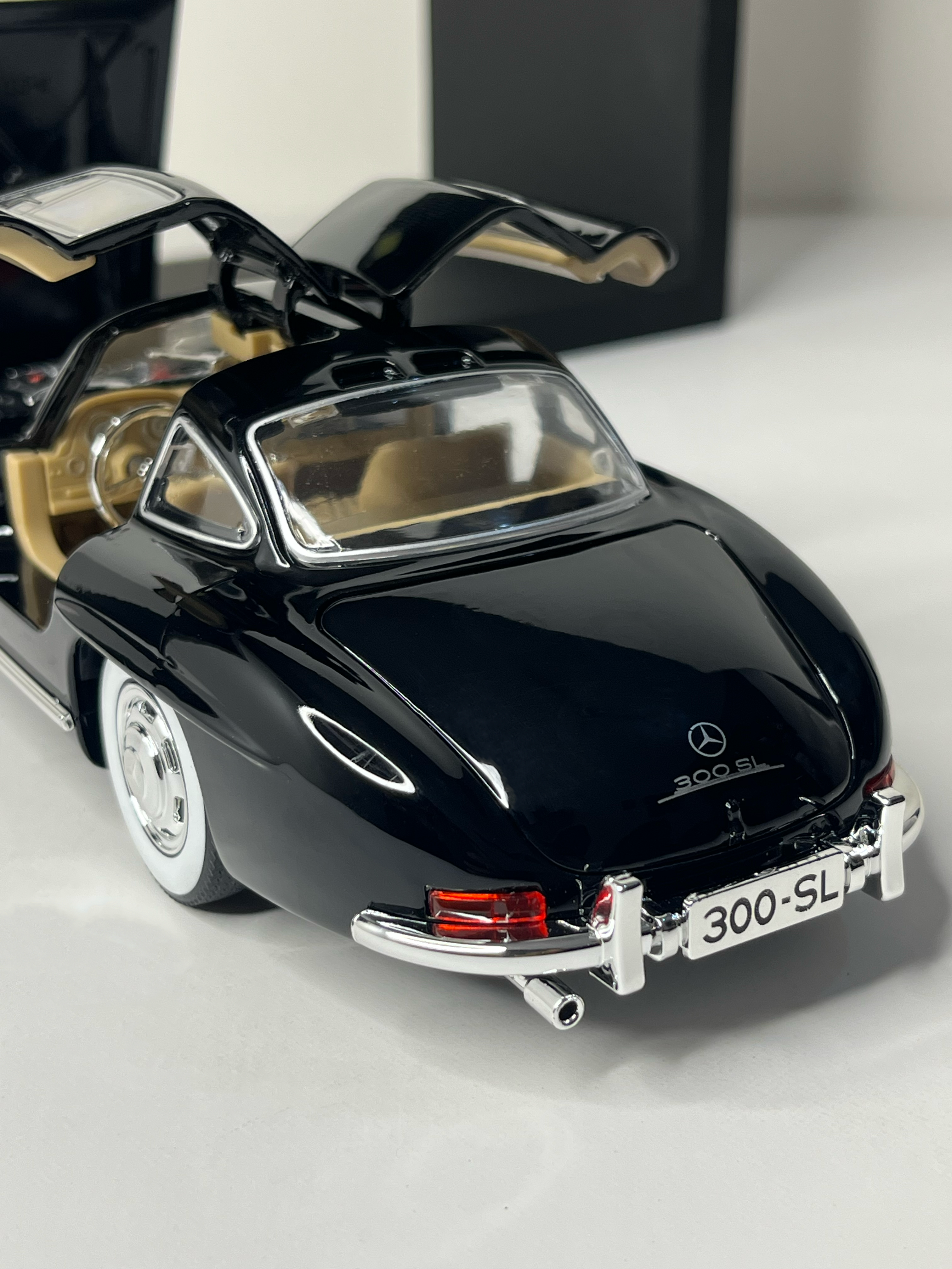 Mercedes-Benz 300 SL Gullwing Black