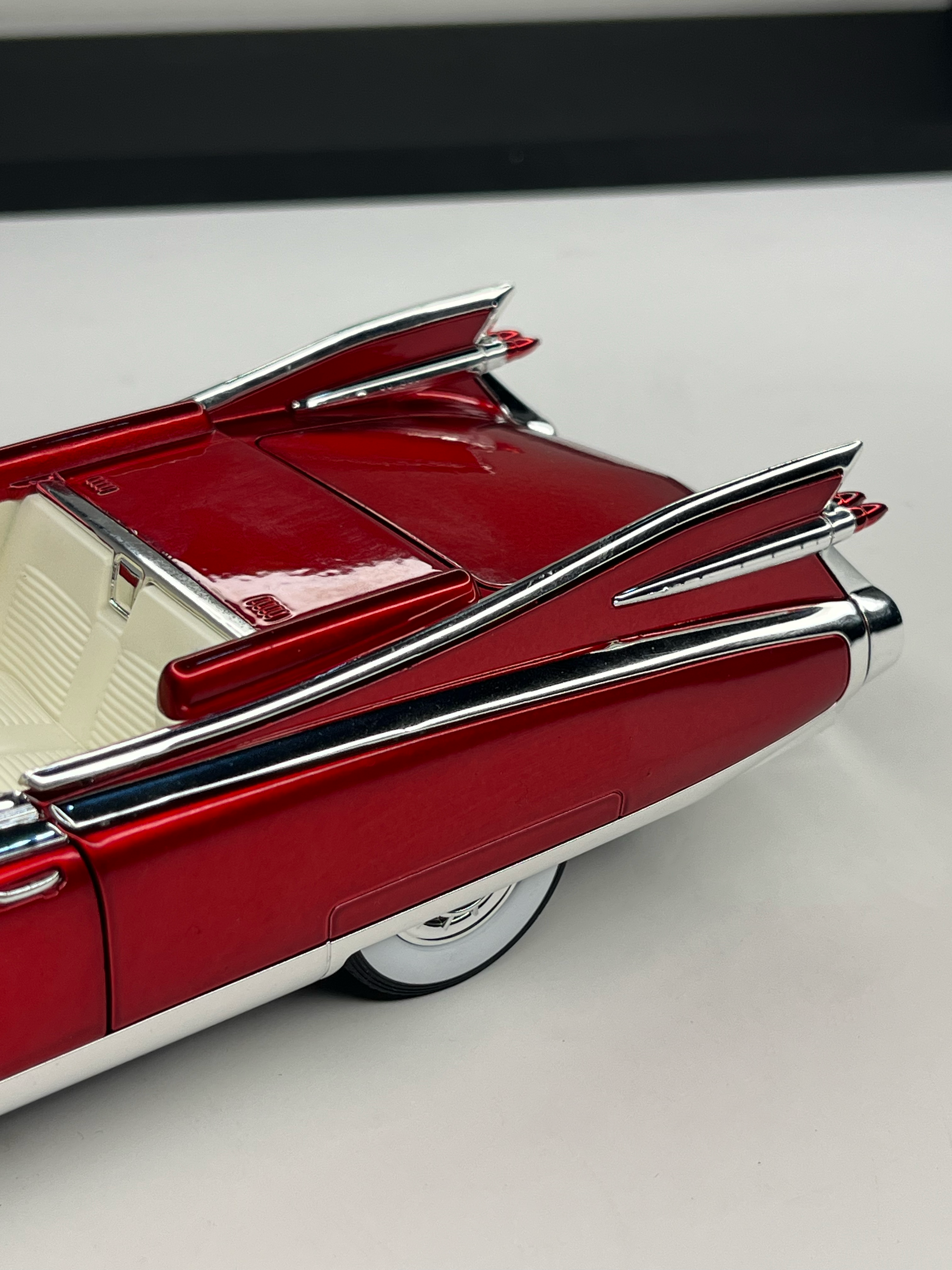 Cadillac Eldorado Biarritz Red