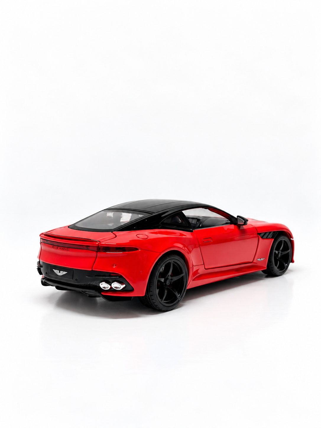 Aston Martin DBS Superleggera
