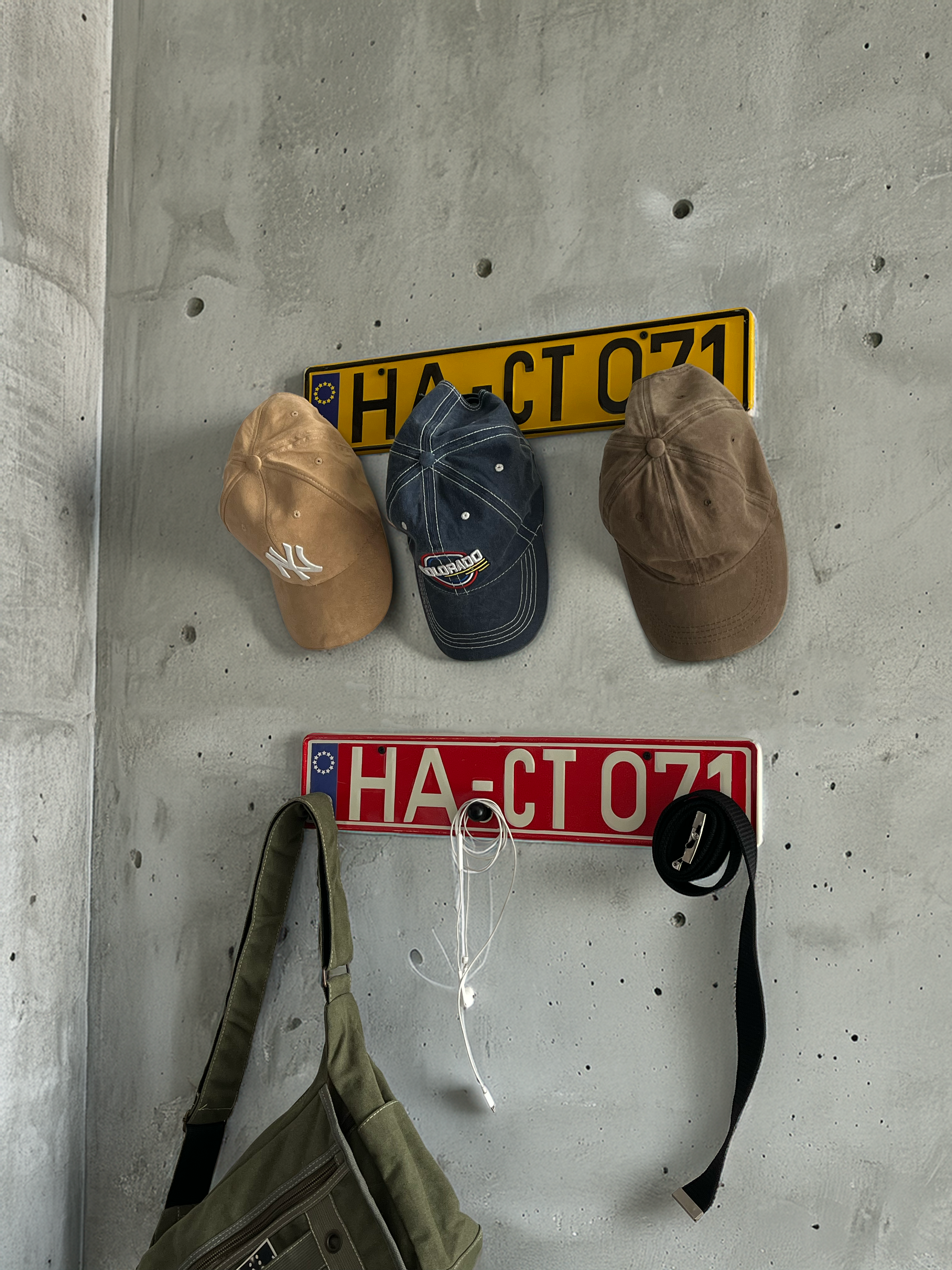 License Plate Hanger