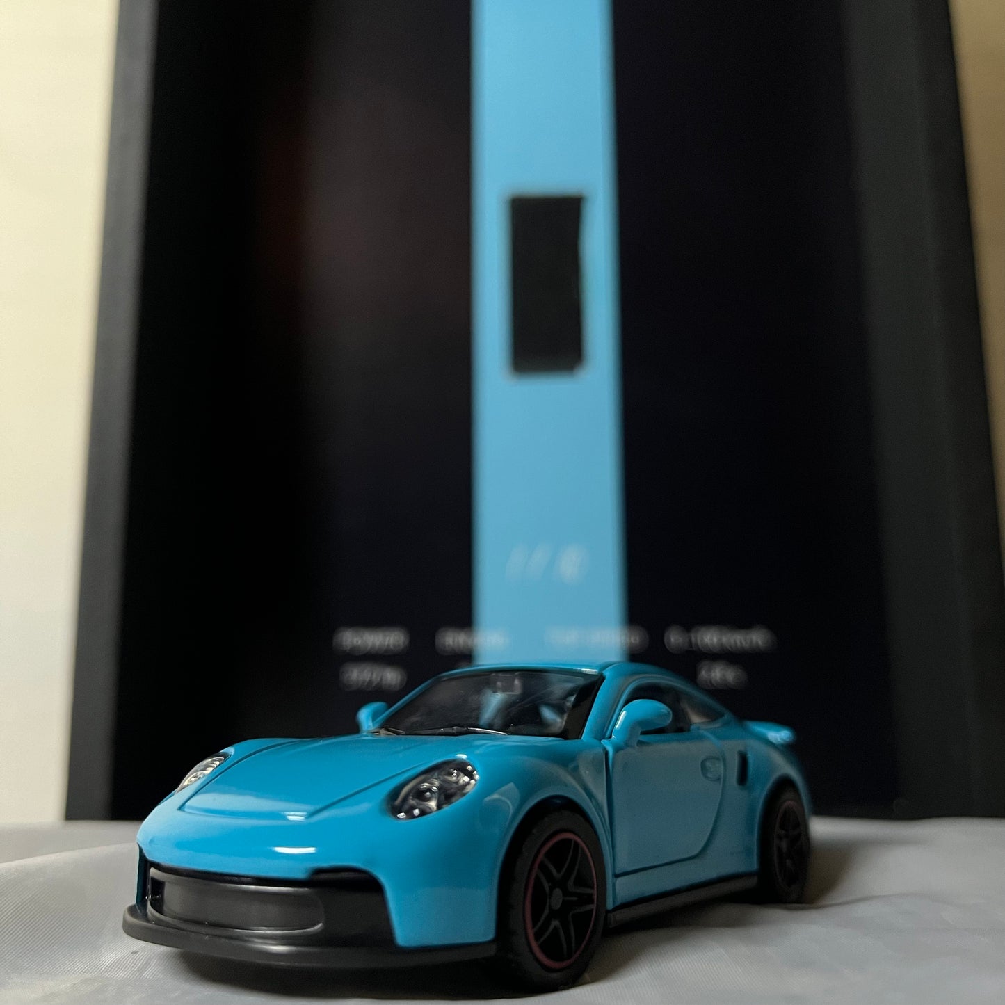 Porsche 911 Frame Blue