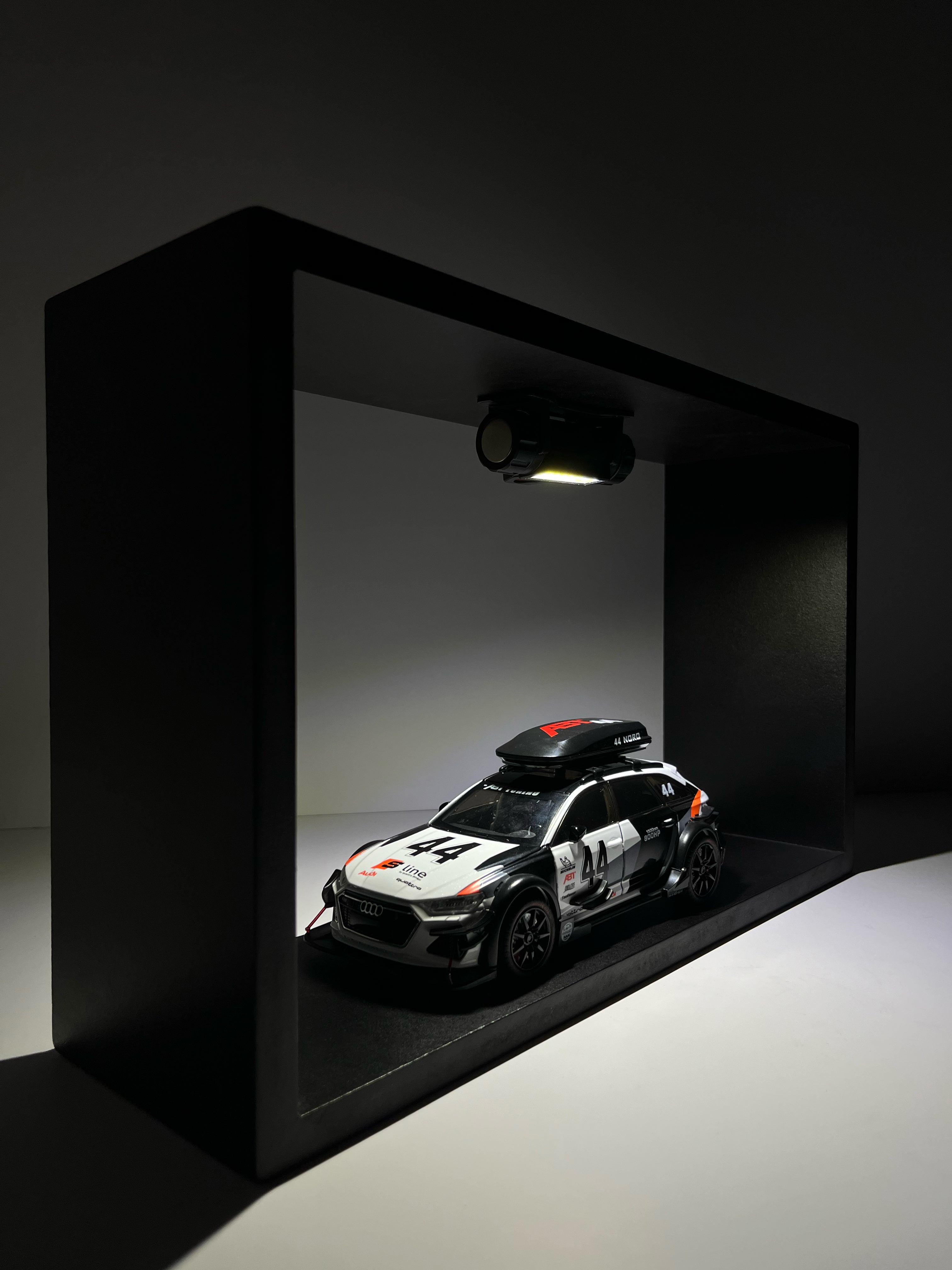 Audi RS6 Spotlight Frame