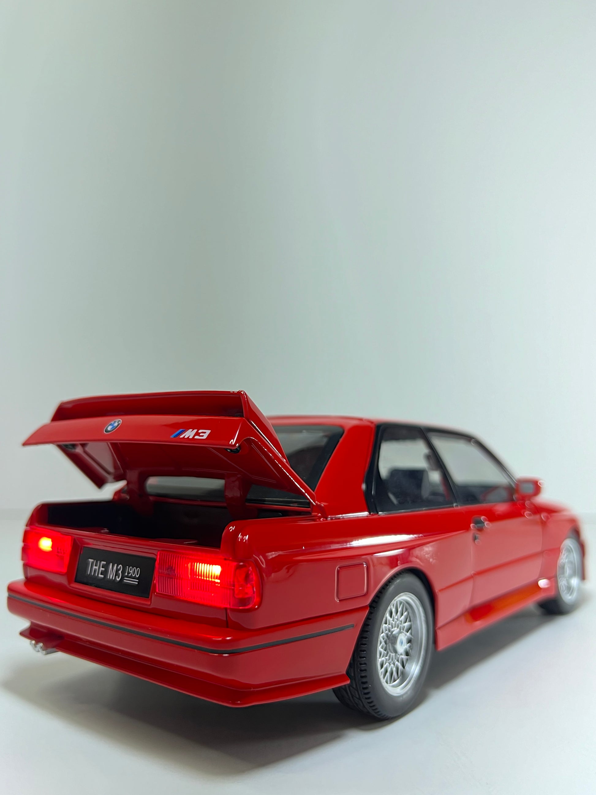 BMW M3 Spotlight Frame Red