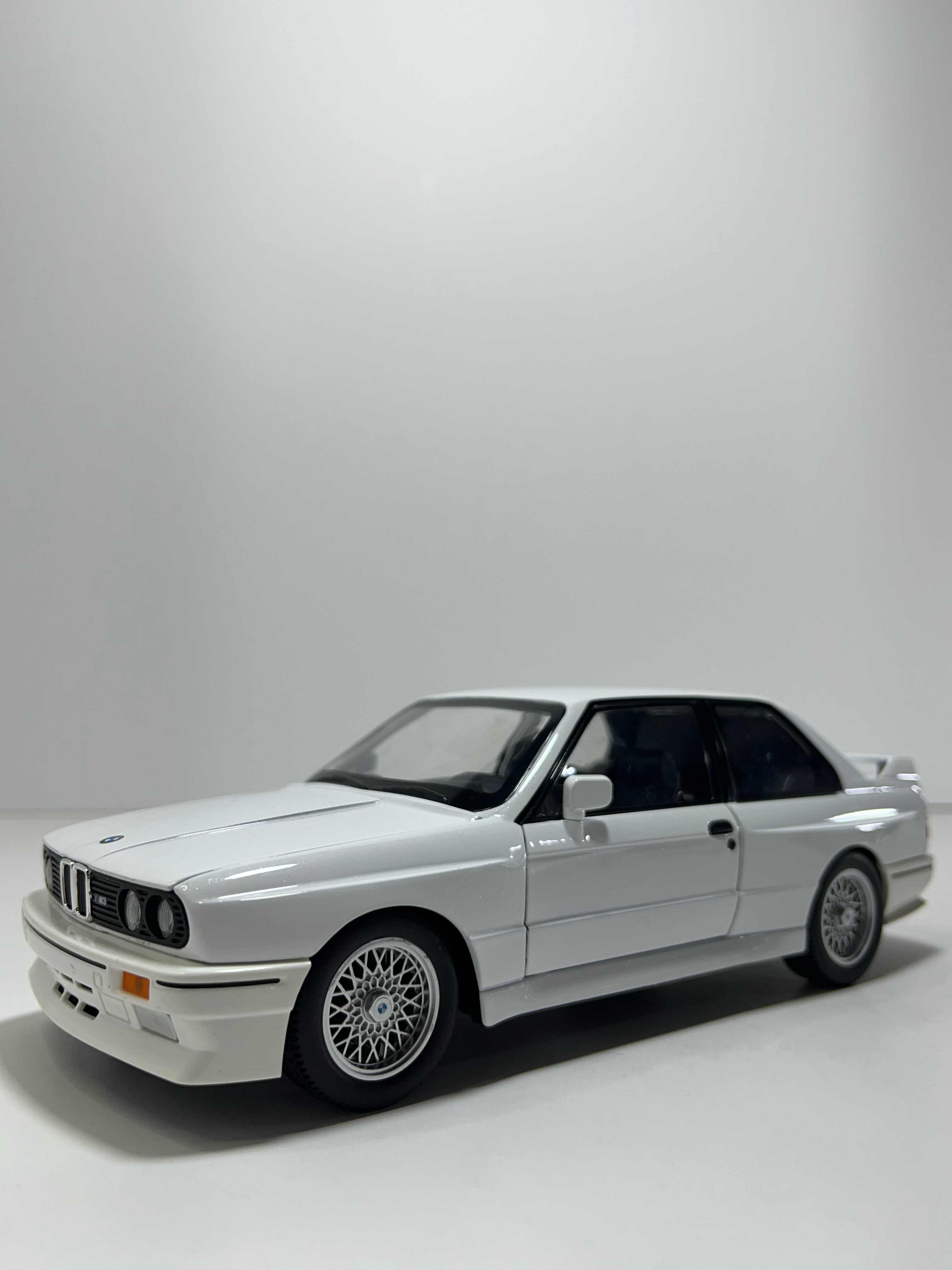 BMW M3 Spotlight Frame White