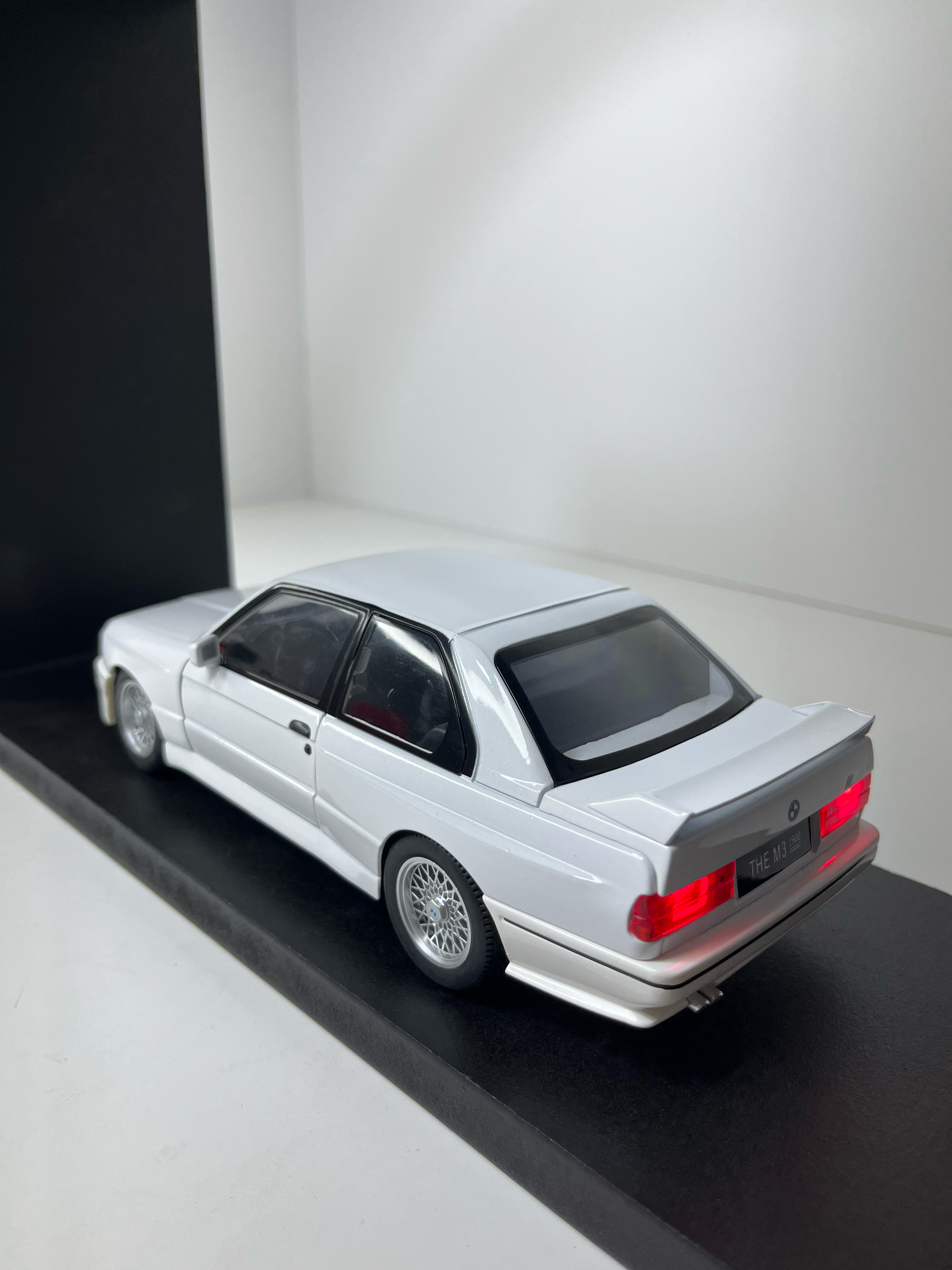 BMW M3 Spotlight Frame White