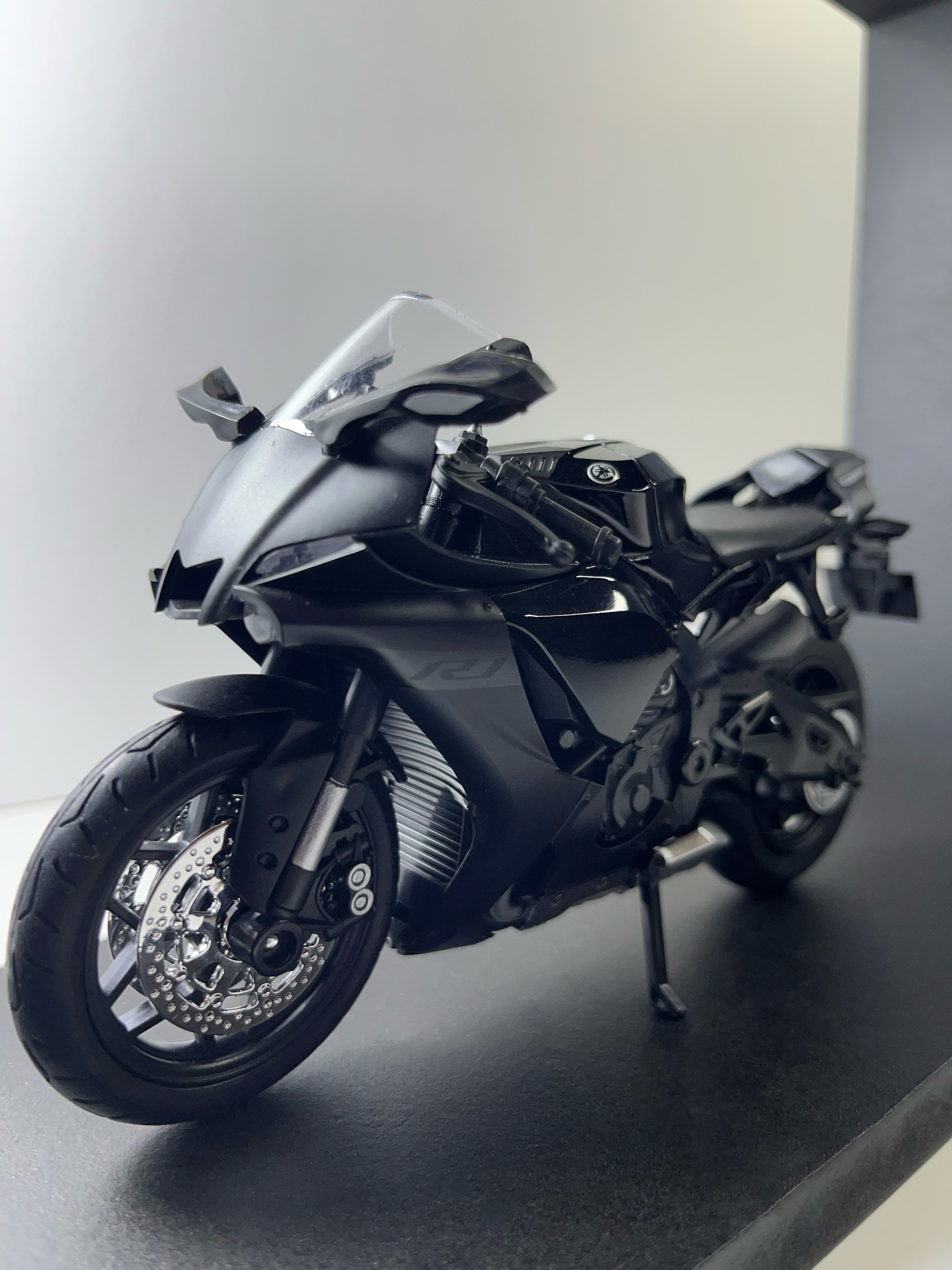 Yamaha R1 Spotlight Frame