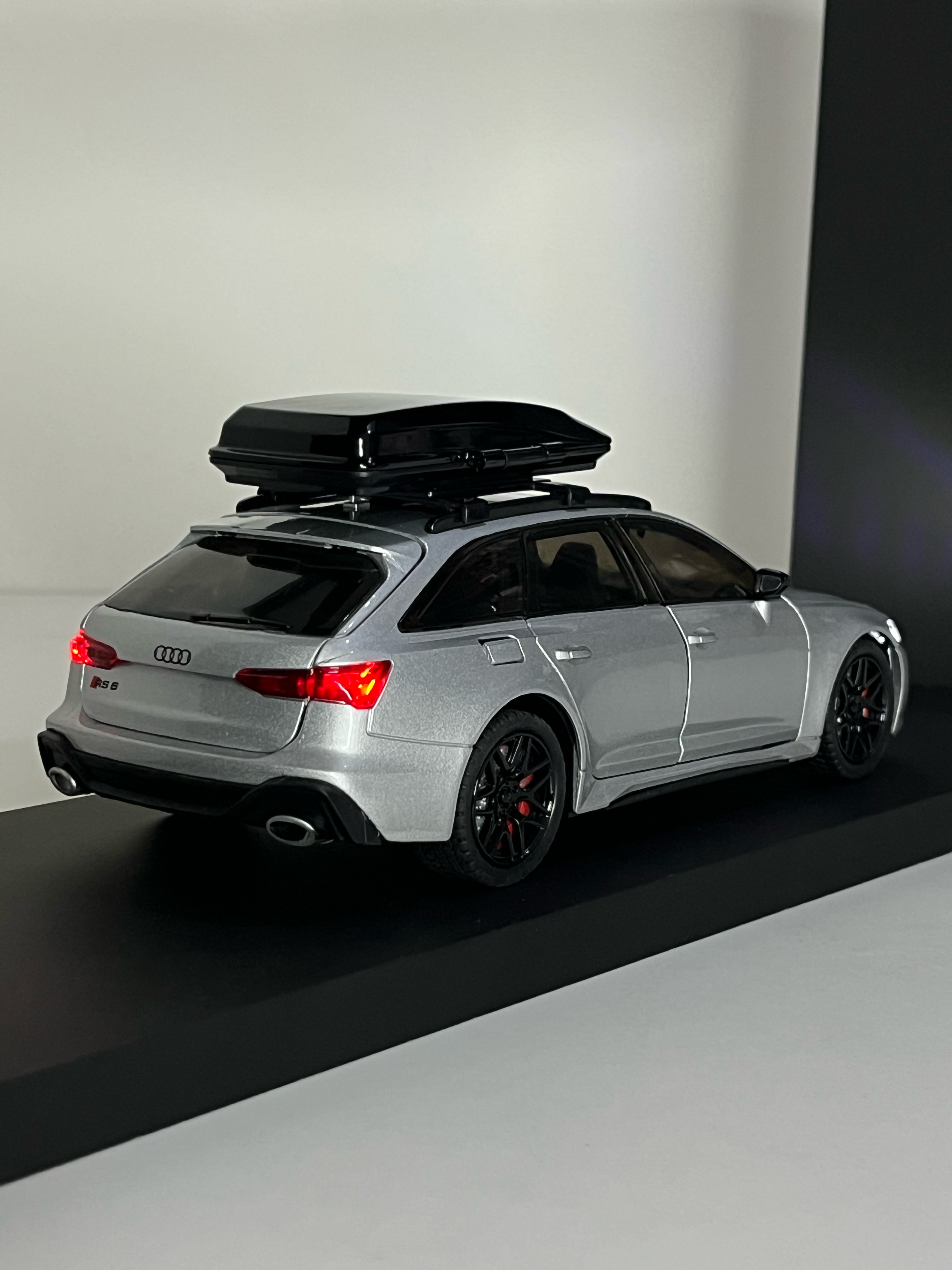 Audi RS6 Silver