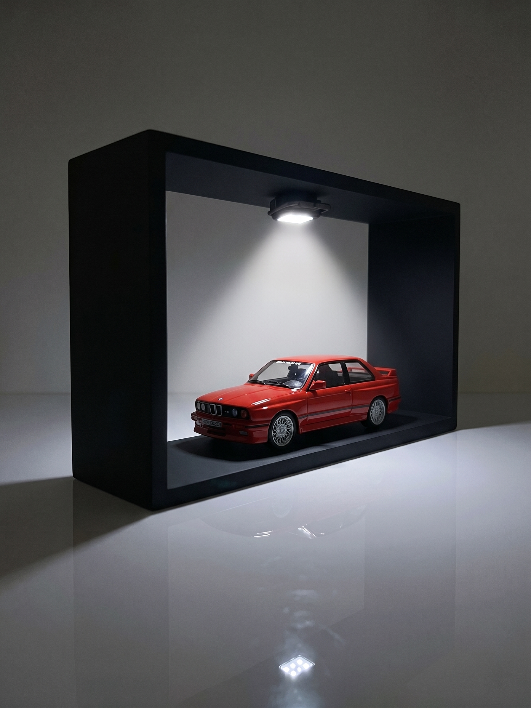 BMW M3 E30 Red