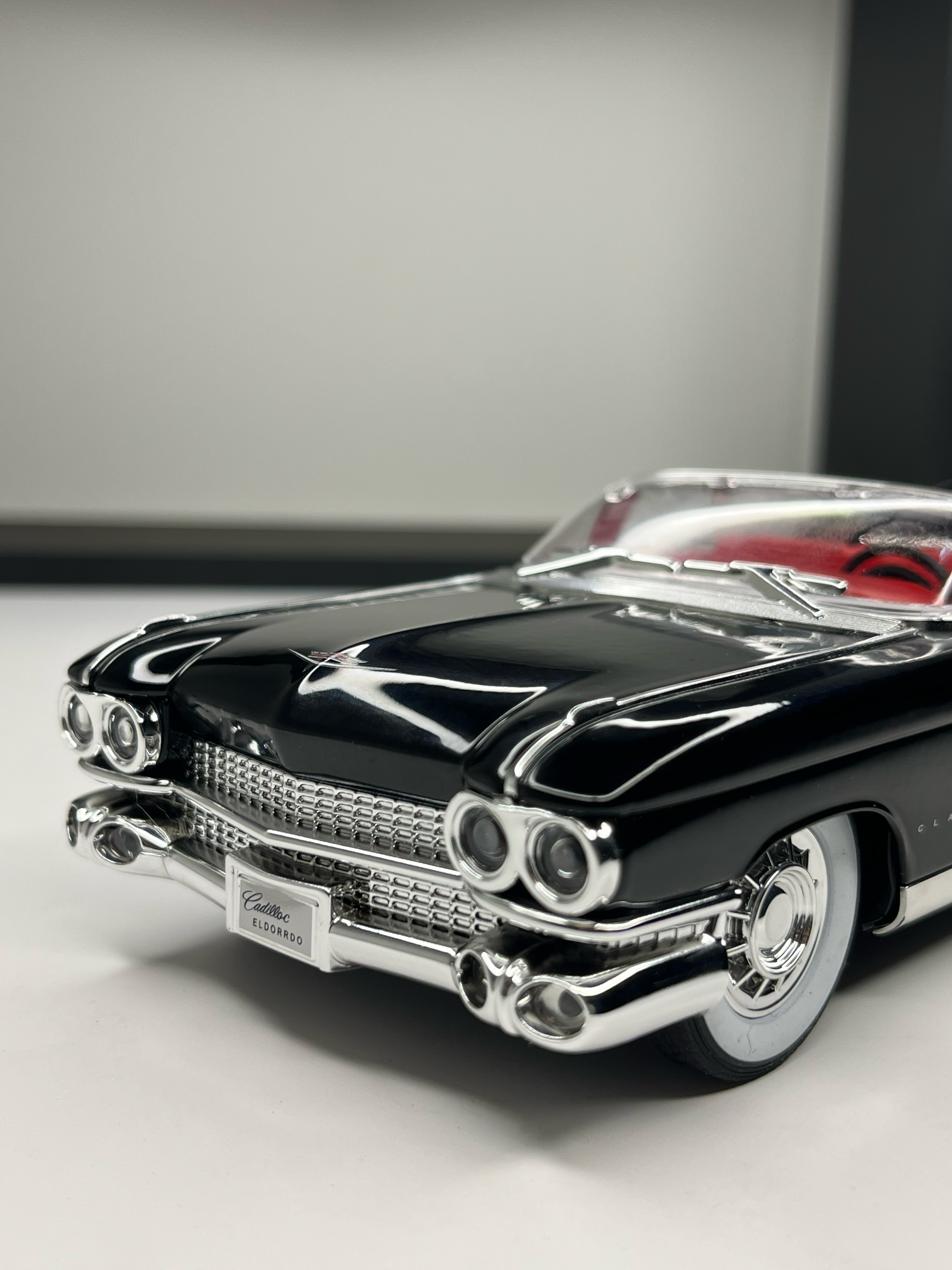 Cadillac Eldorado Biarritz Black