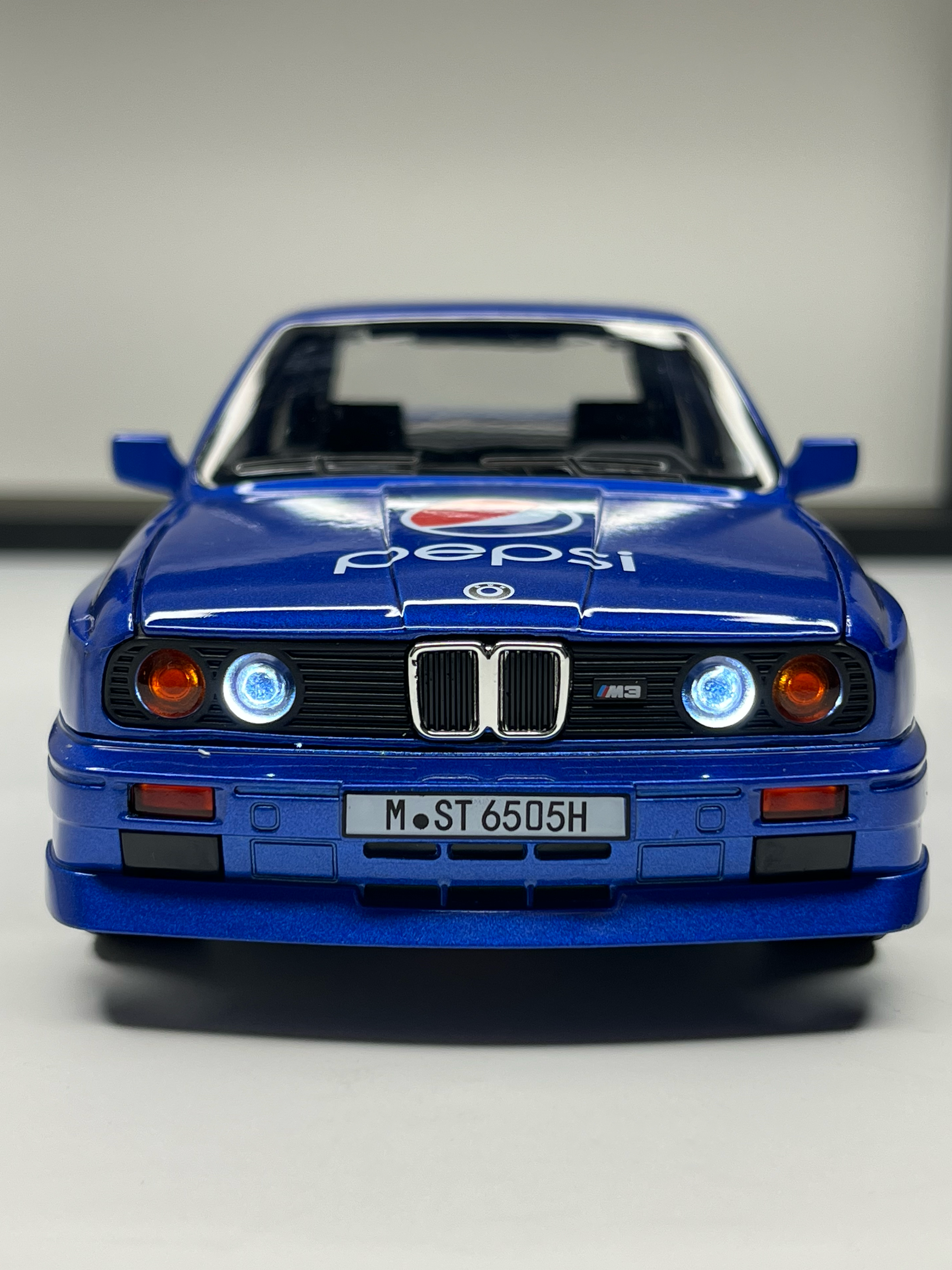 BMW M3 E30 - Pepsi Edition