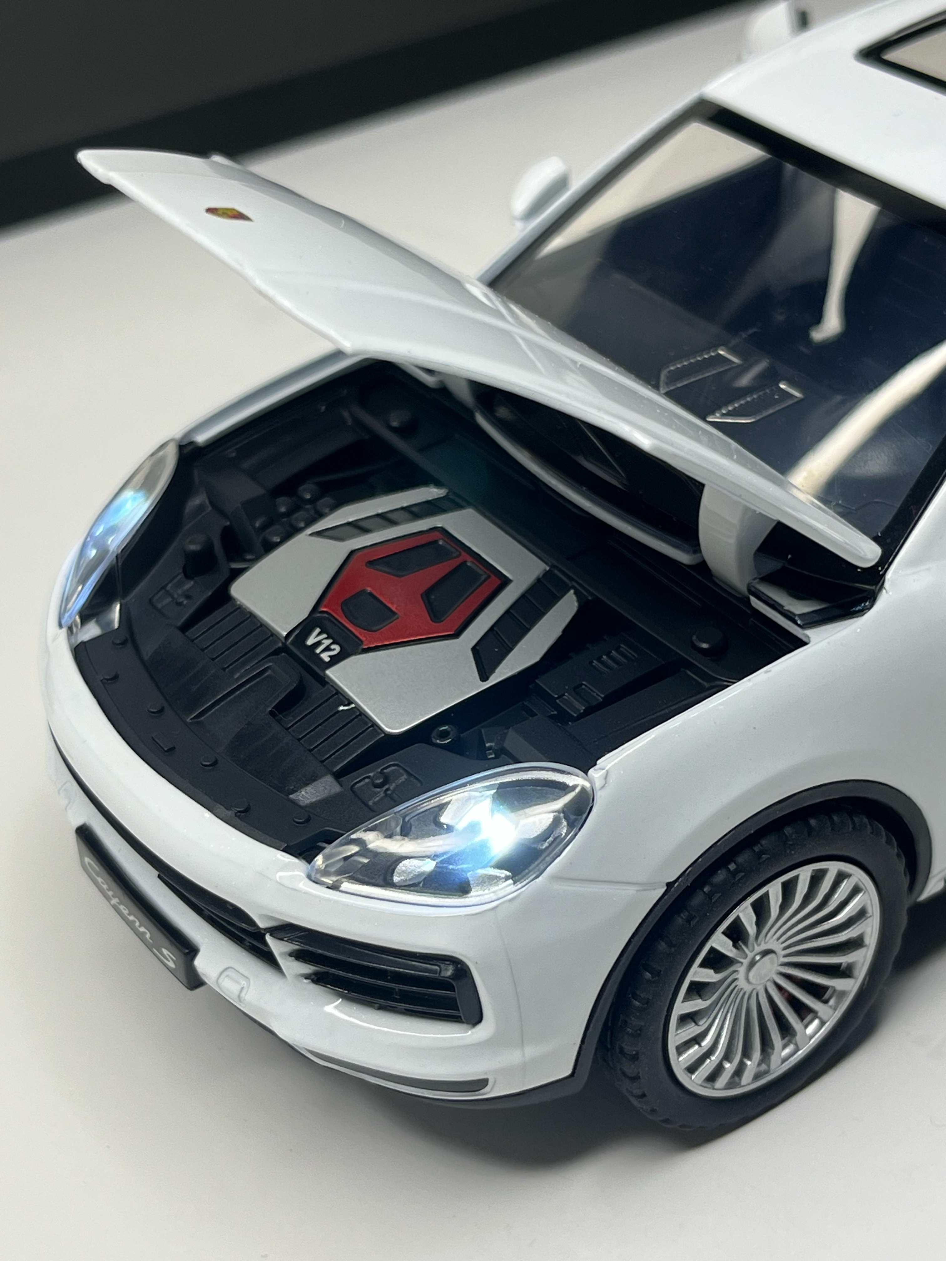 Porsche Cayenne S White