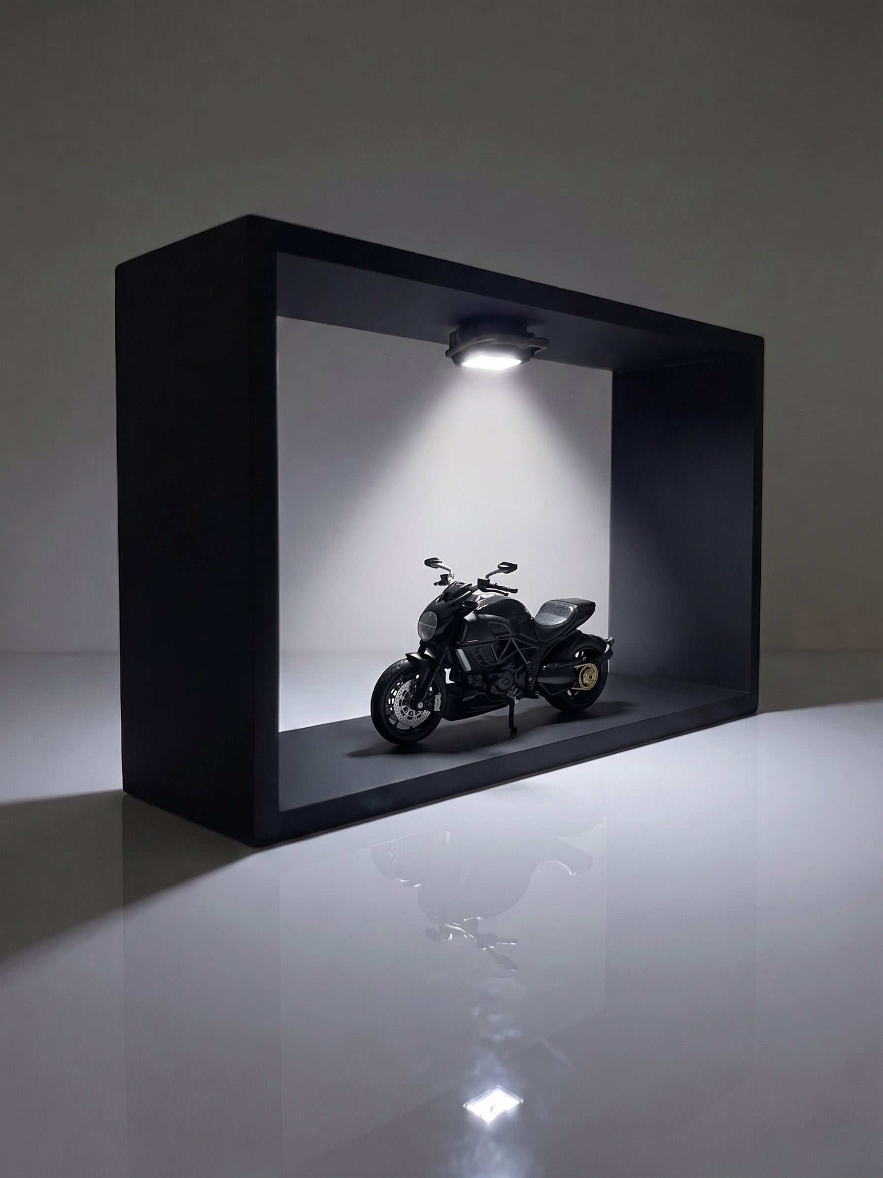 Ducati Diavel Black