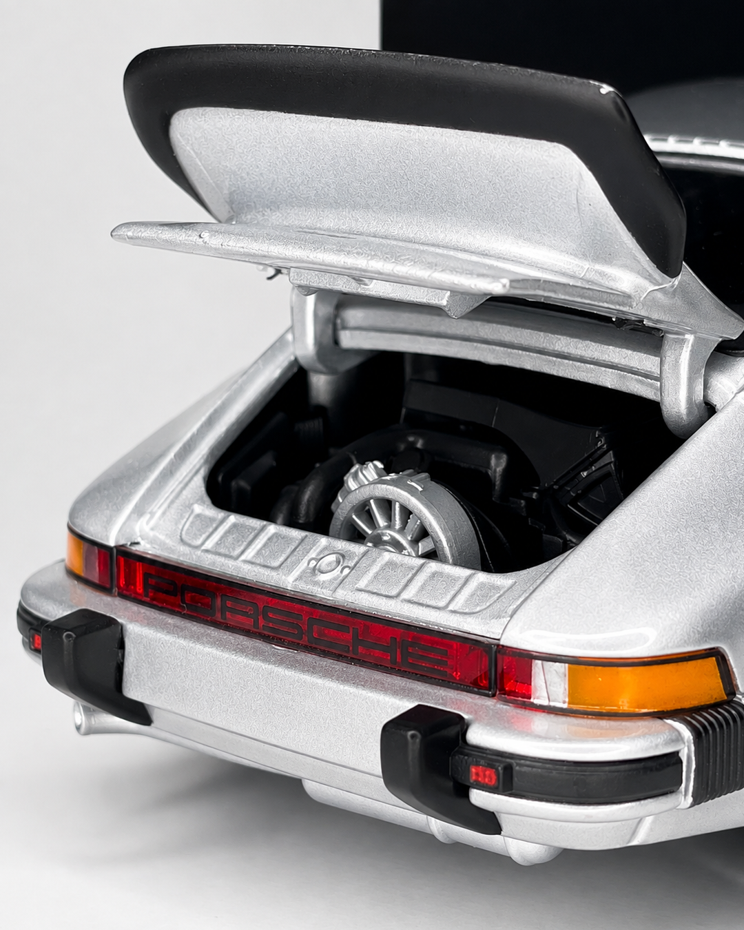 Porsche 911 Turbo S Silver