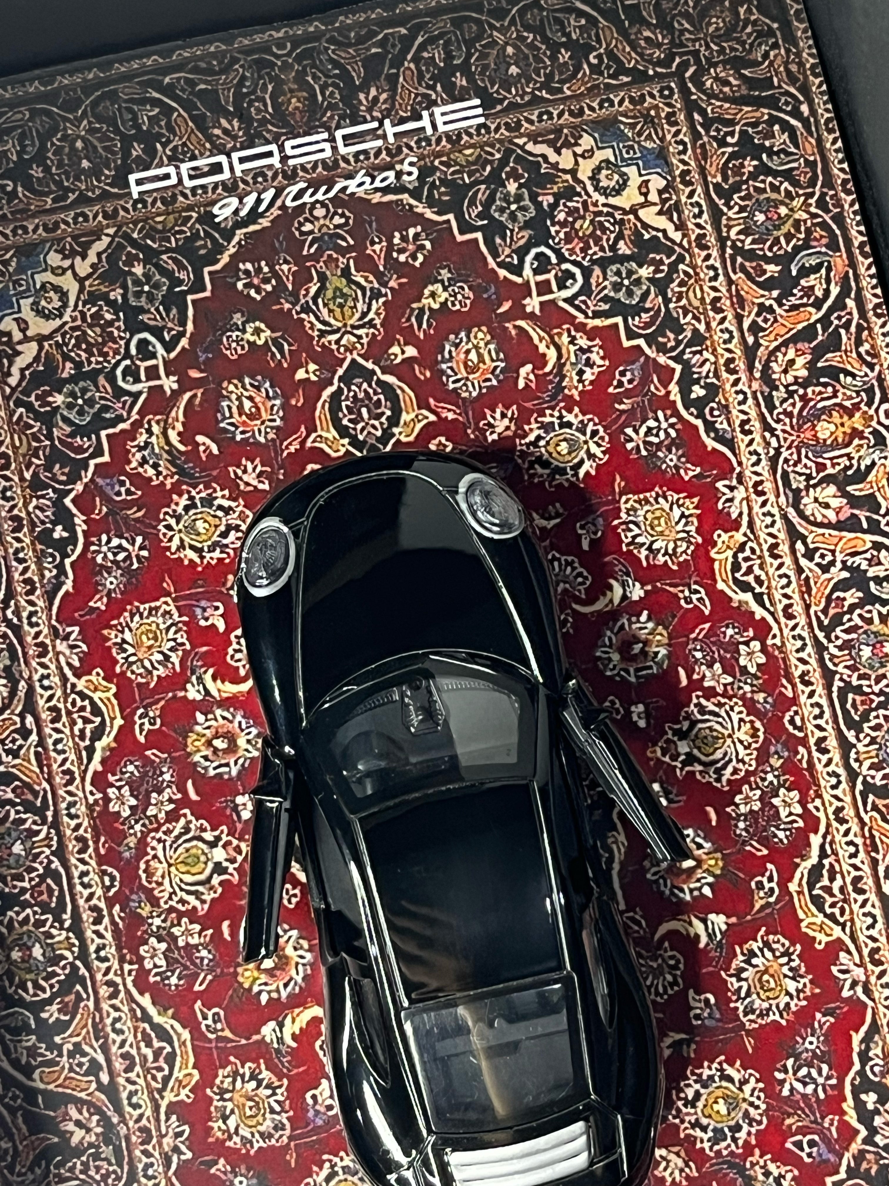 Porsche Oriental Frame